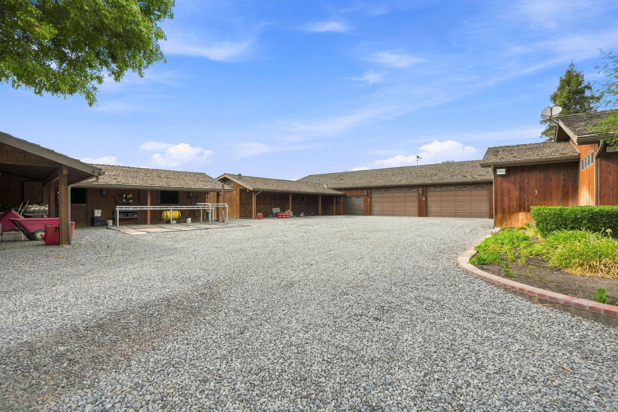10098 Avenue 360, Visalia, CA 93291
