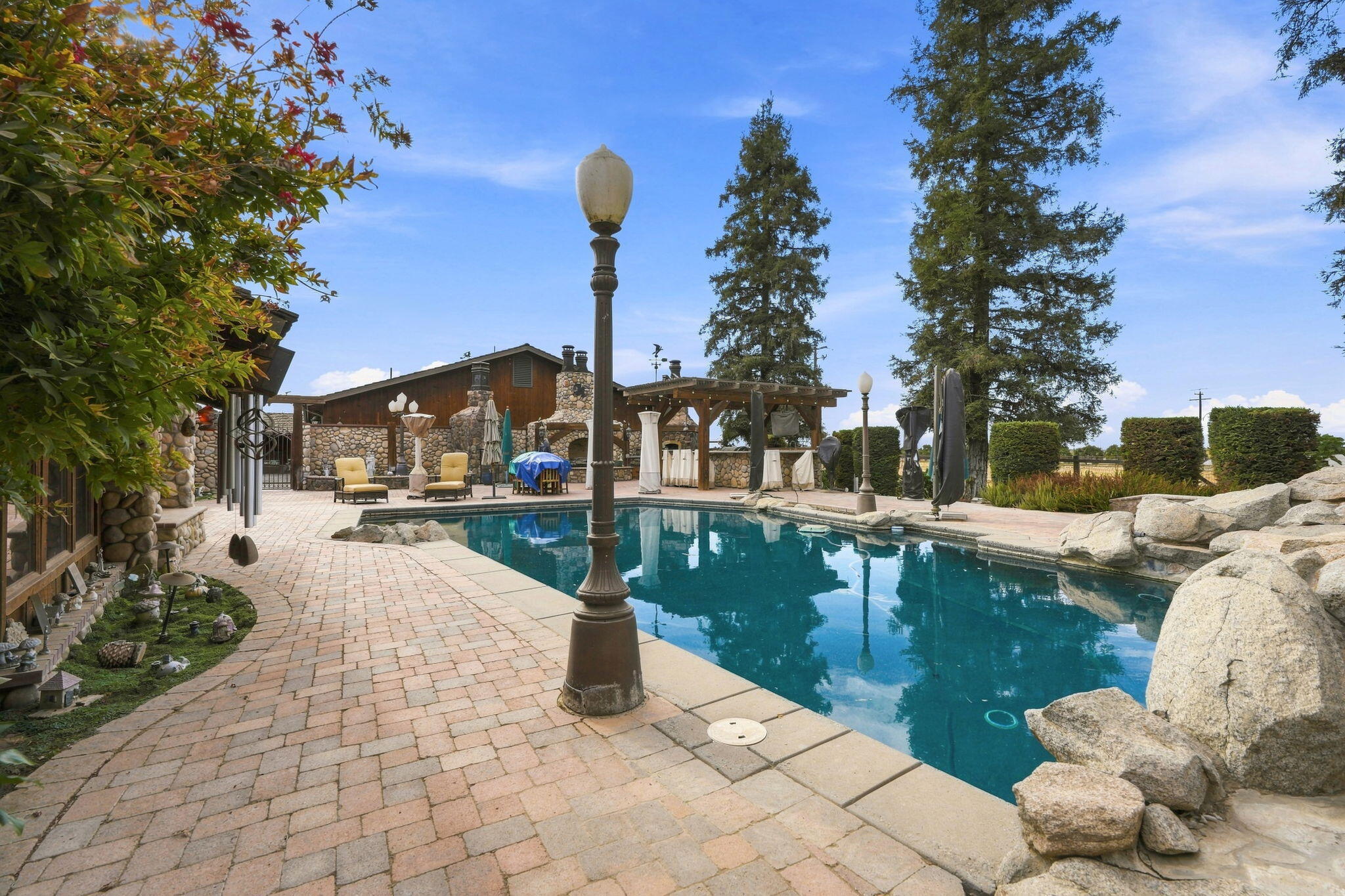10098 Avenue 360, Visalia, CA 93291