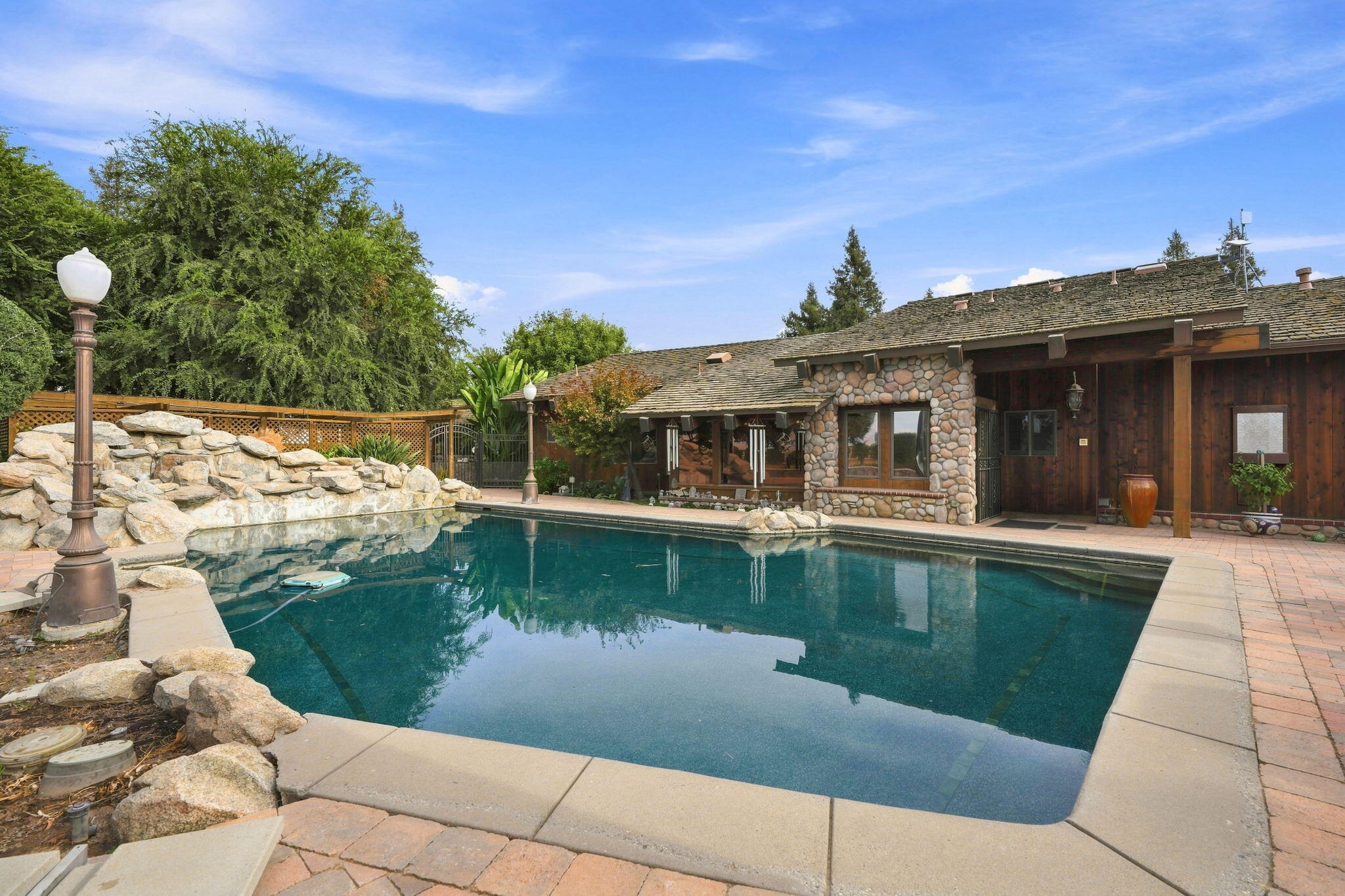 10098 Avenue 360, Visalia, CA 93291