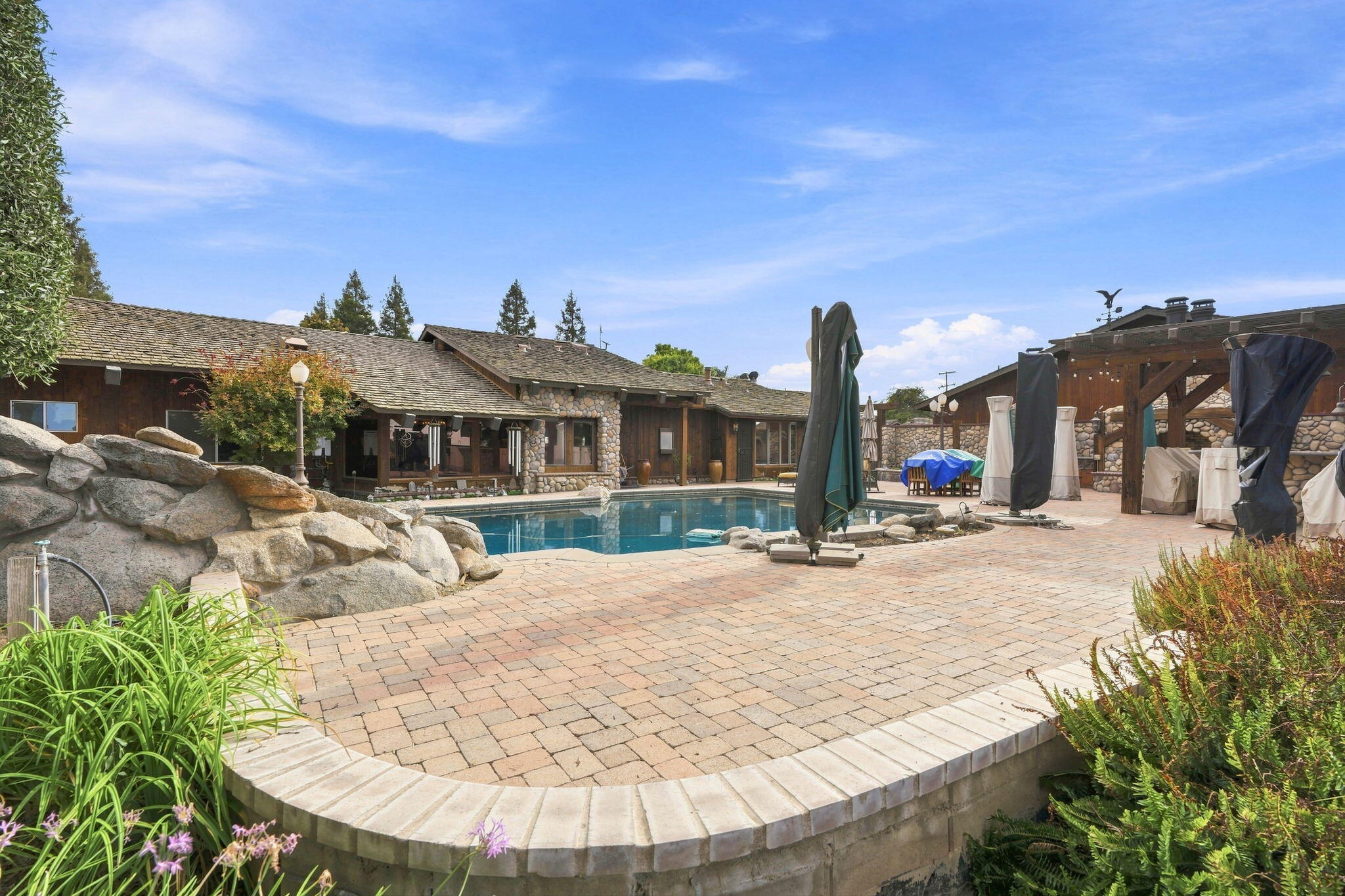 10098 Avenue 360, Visalia, CA 93291