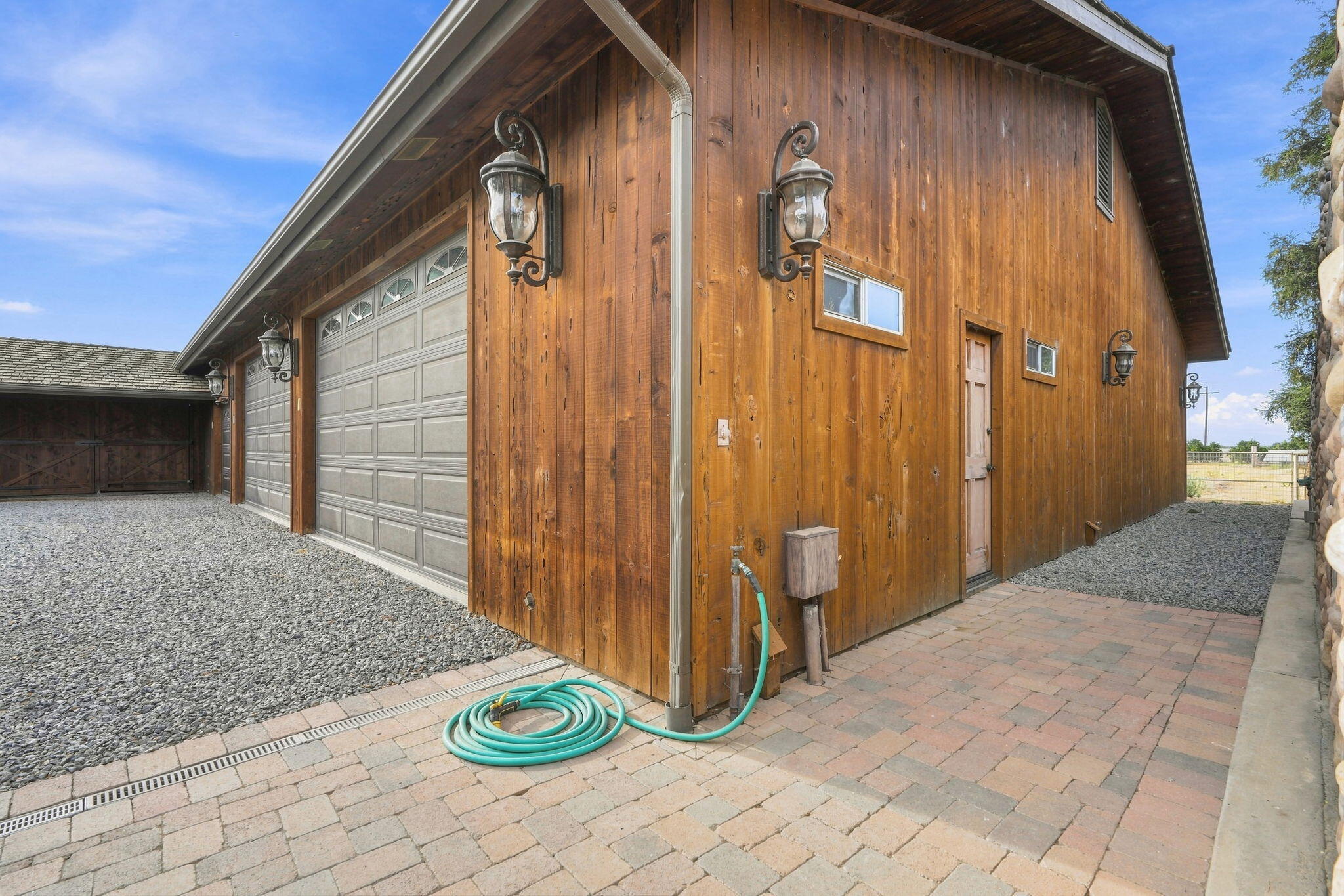 10098 Avenue 360, Visalia, CA 93291