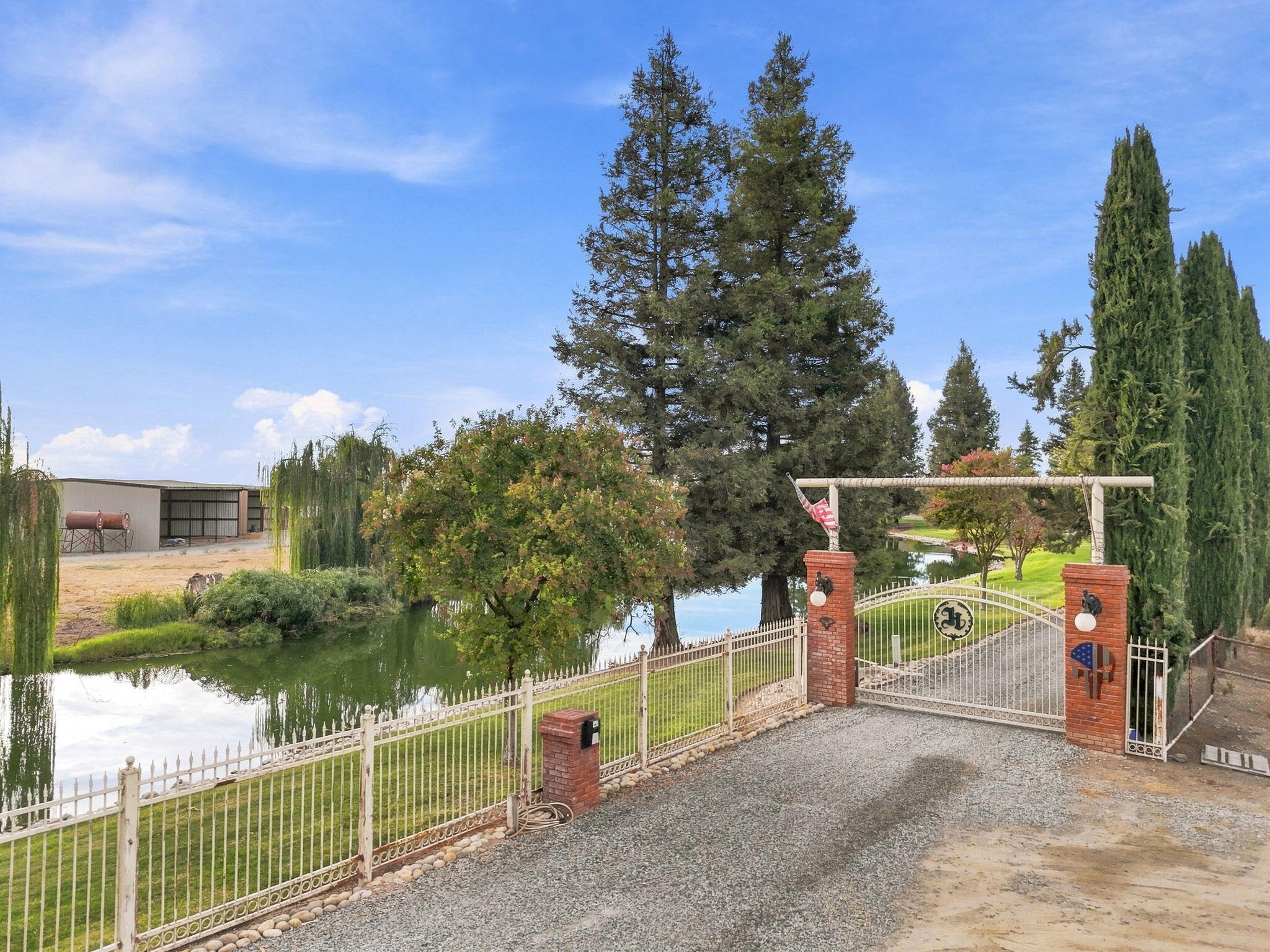 10098 Avenue 360, Visalia, CA 93291