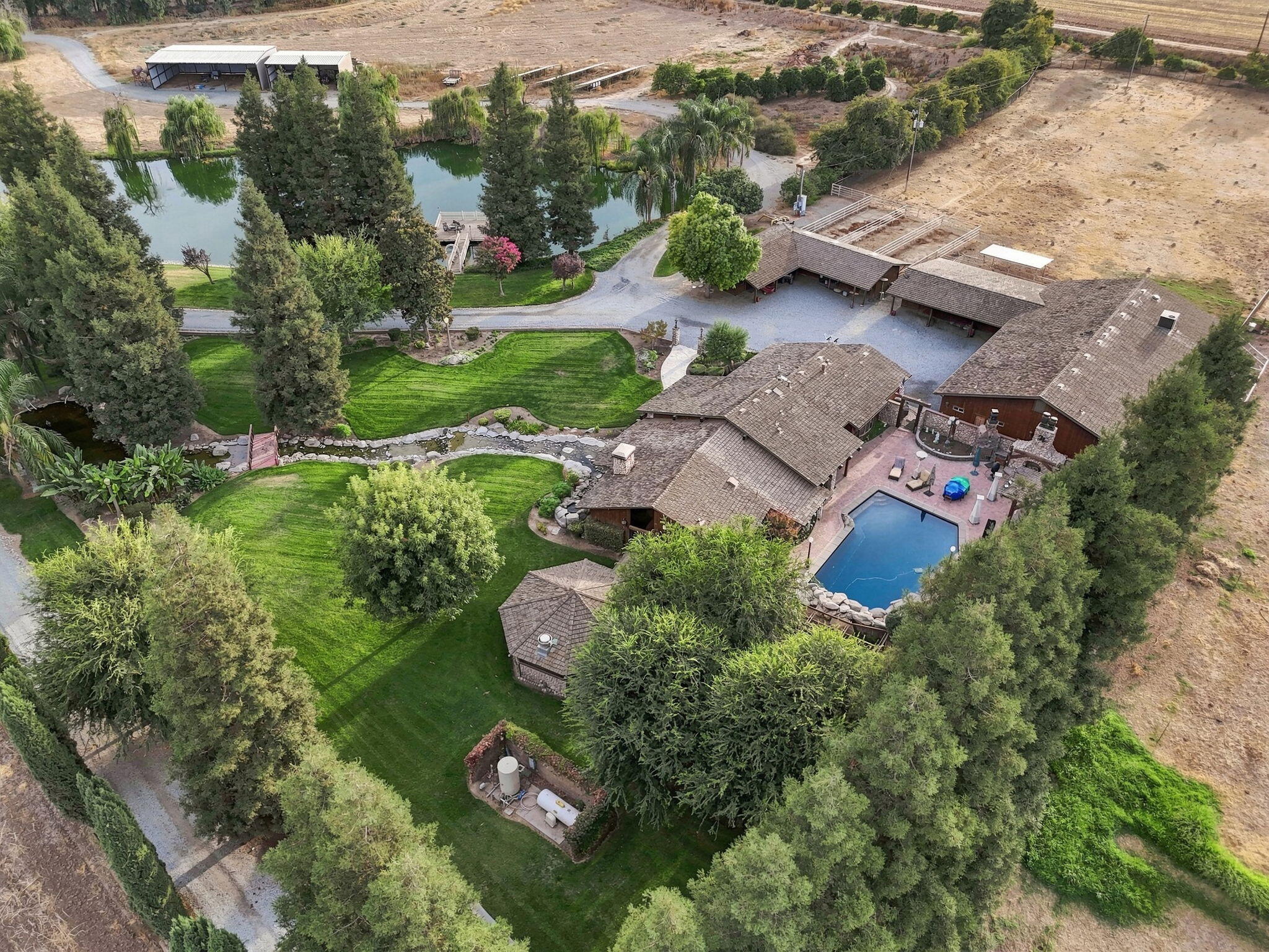 10098 Avenue 360, Visalia, CA 93291