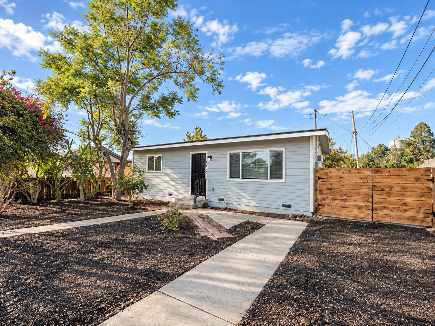 130 N Grape St, Visalia, CA 93291