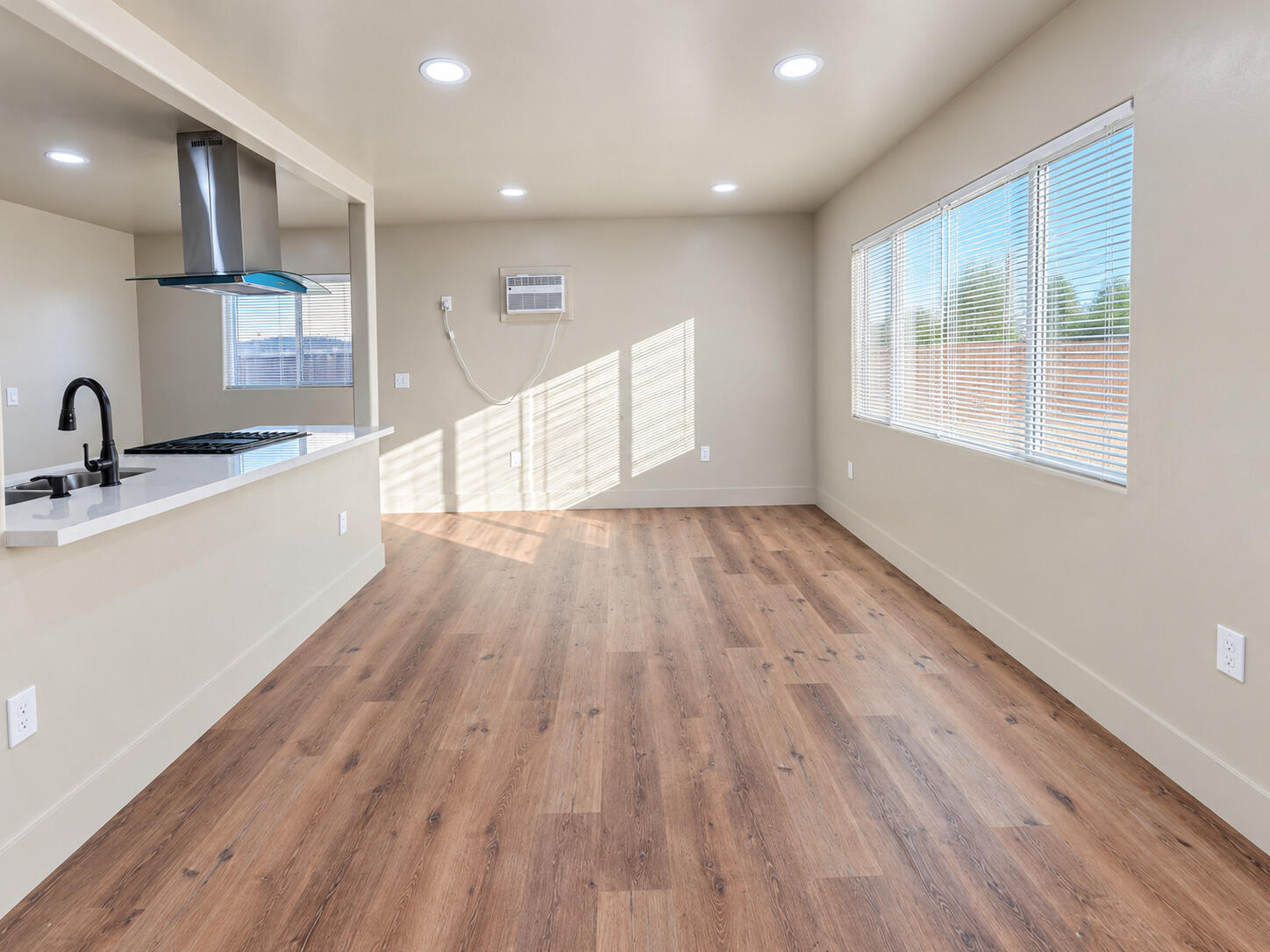 130 N Grape St, Visalia, CA 93291