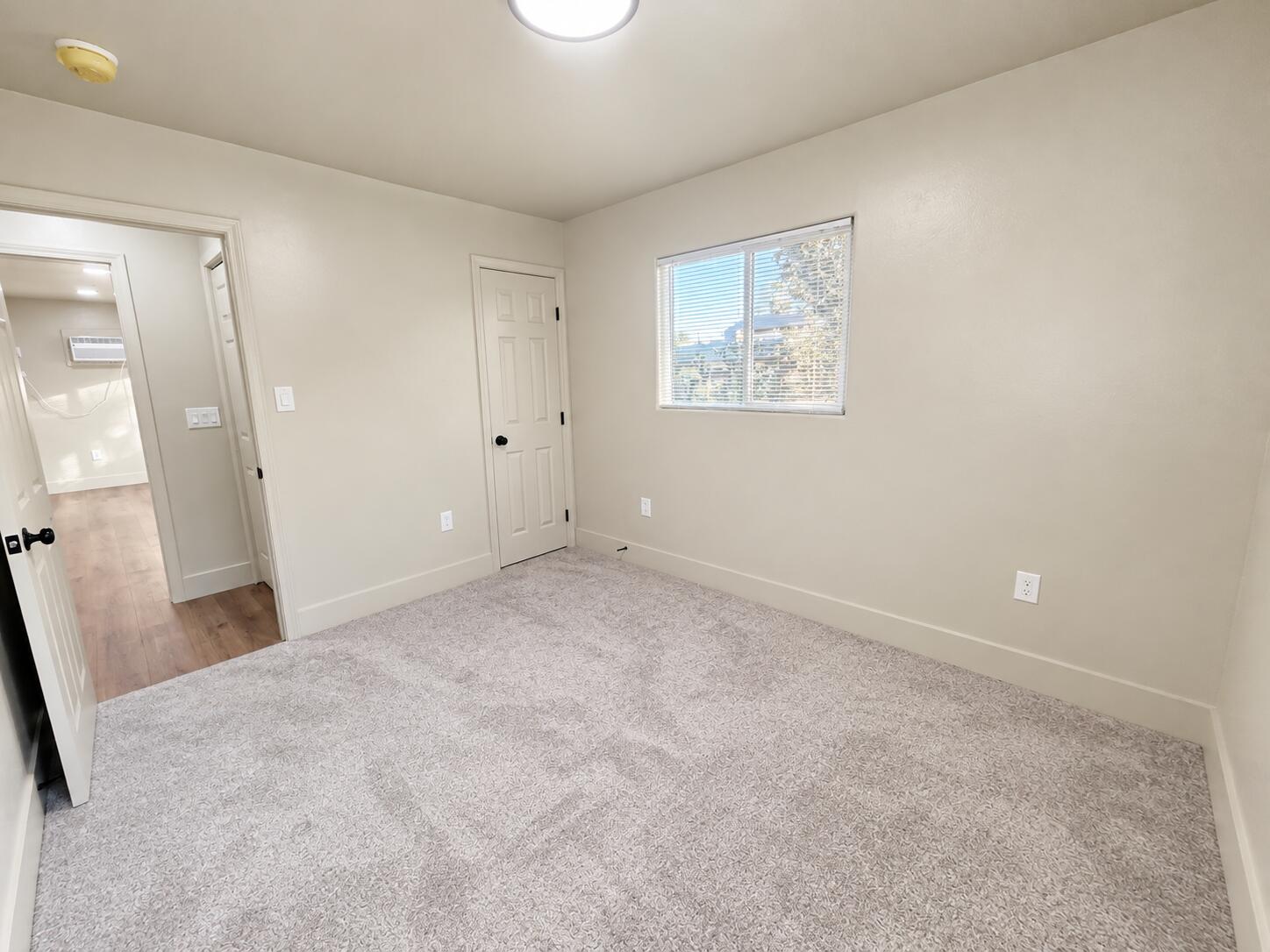 130 N Grape St, Visalia, CA 93291