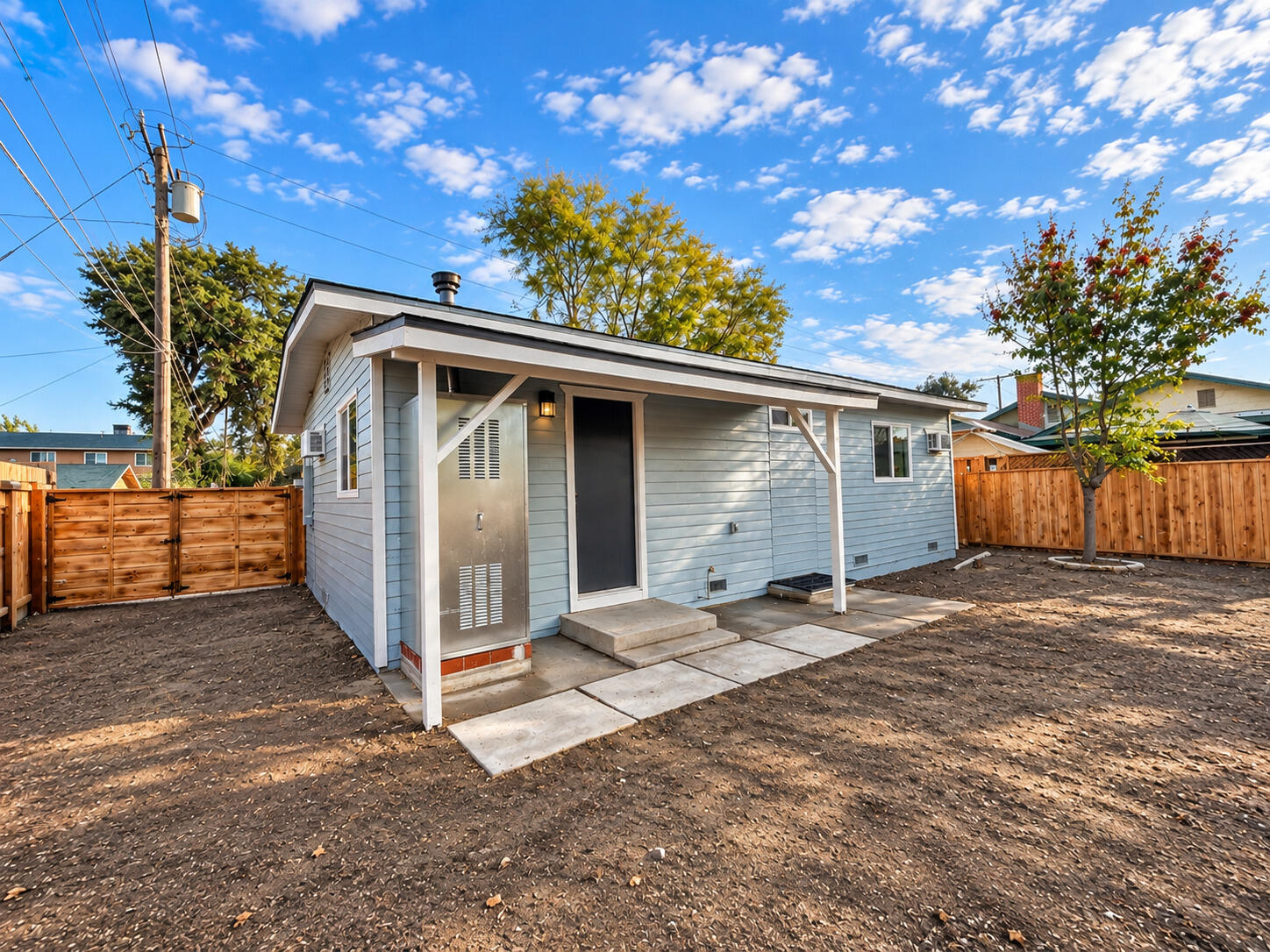 130 N Grape St, Visalia, CA 93291
