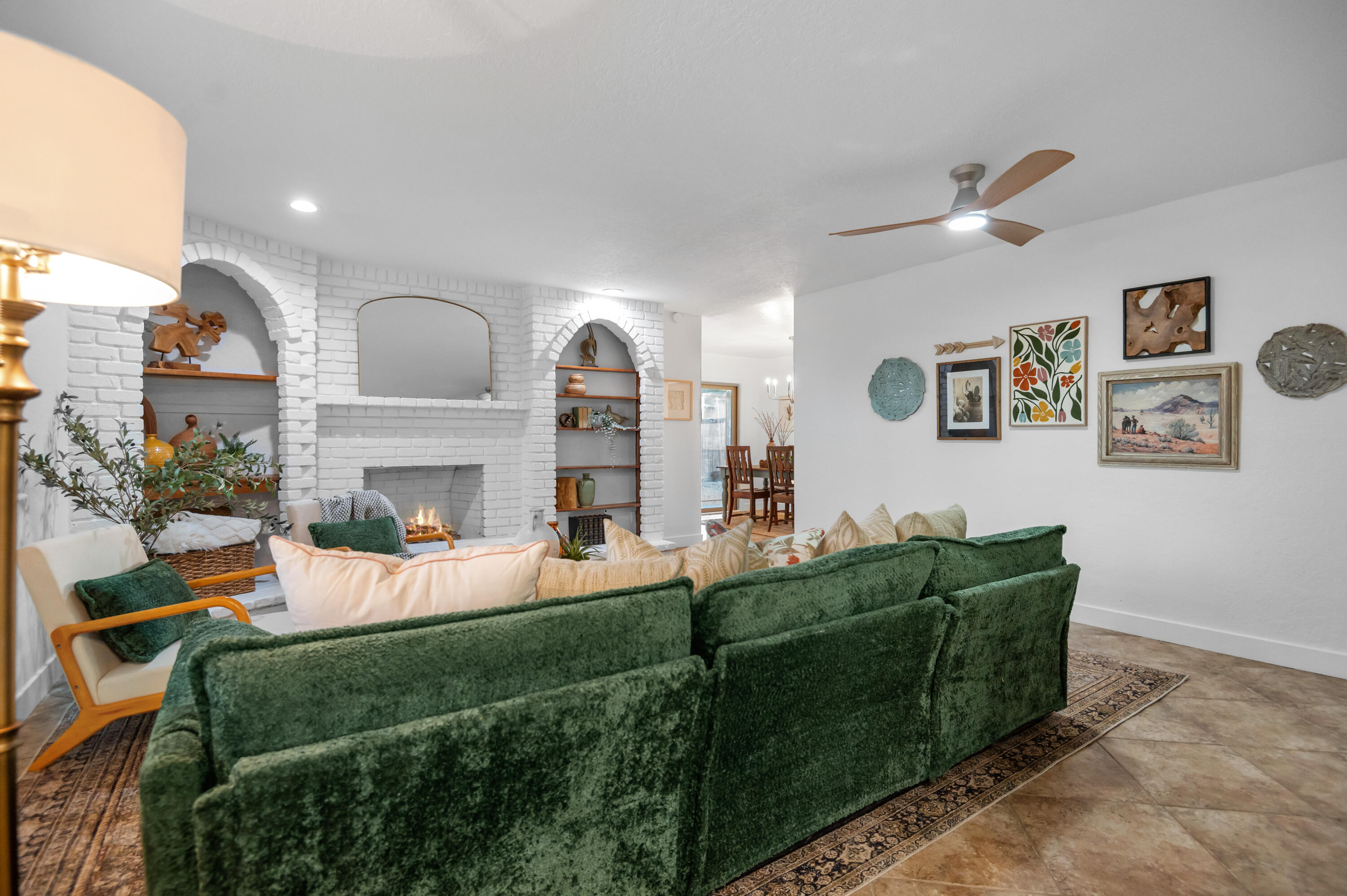 3440 W W Pryor Ave, Visalia, CA 93277