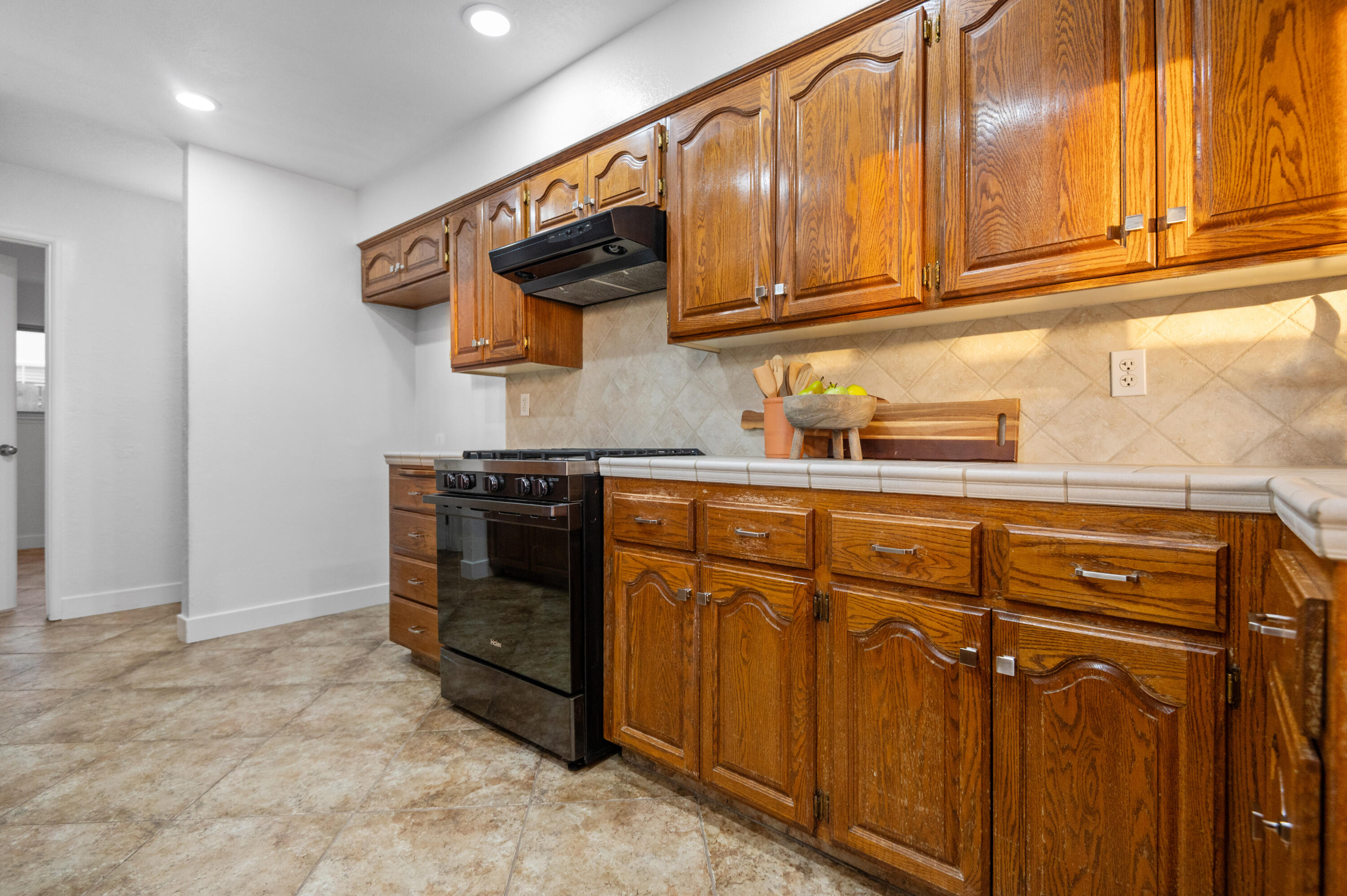 3440 W W Pryor Ave, Visalia, CA 93277