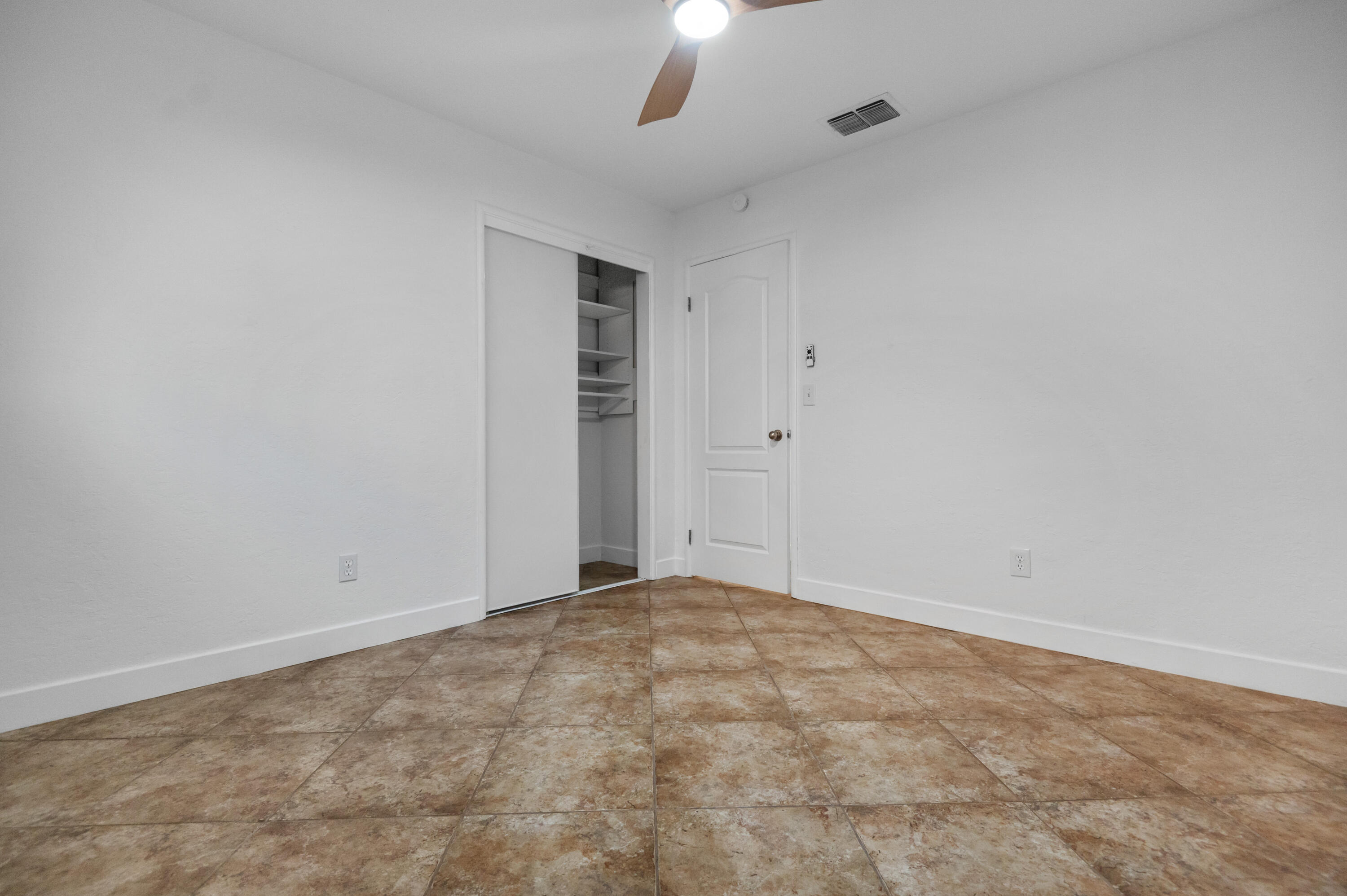 3440 W W Pryor Ave, Visalia, CA 93277