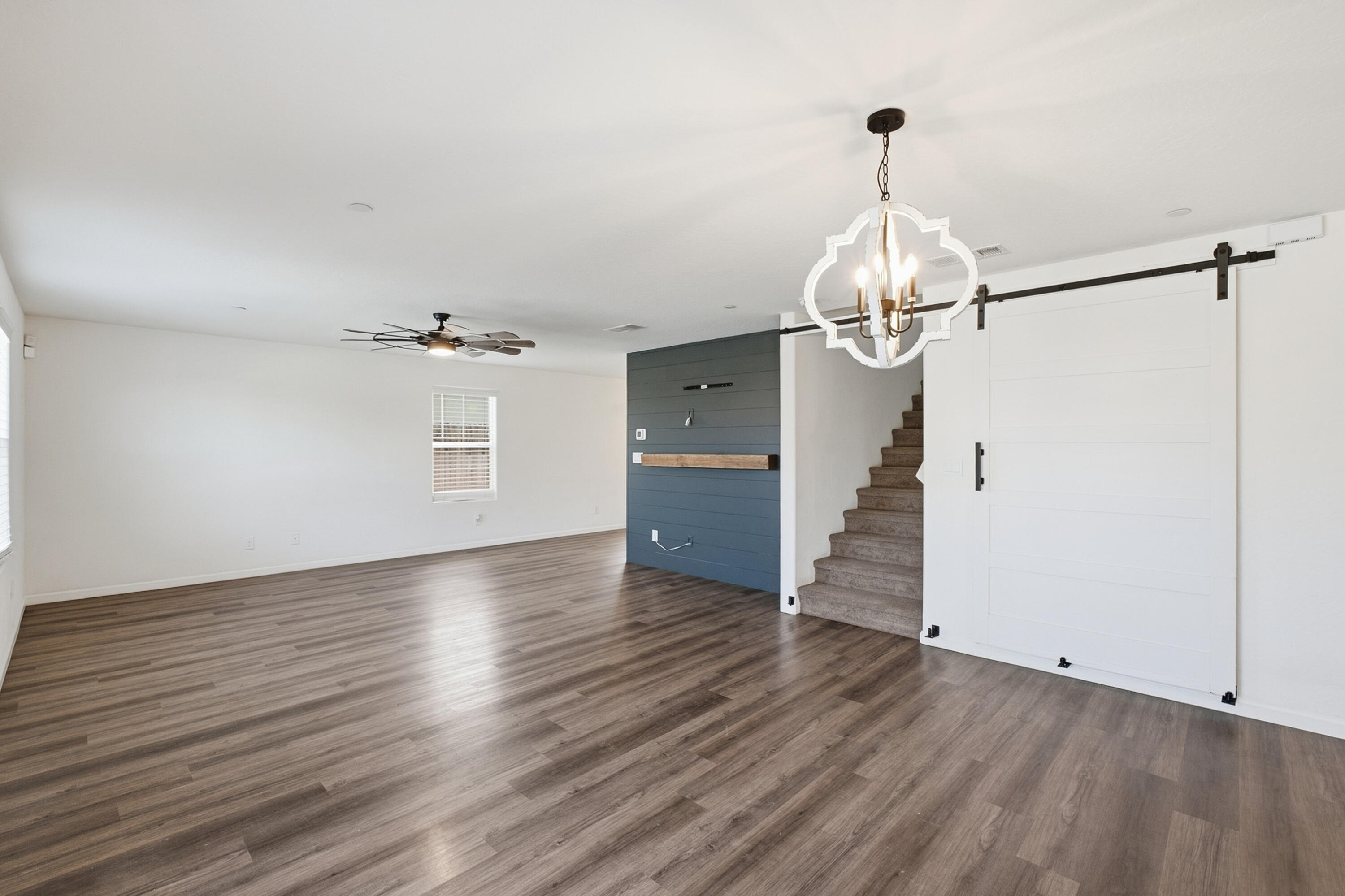 1040 E Reese Ave, Visalia, CA 93292