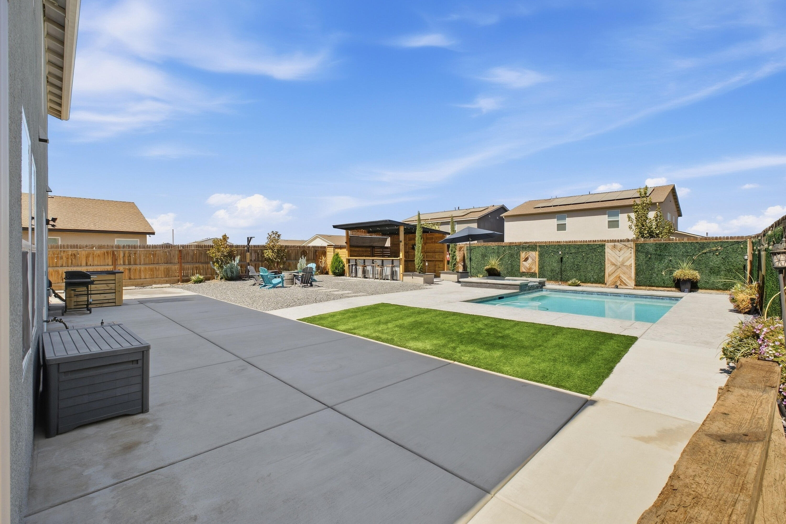 1040 E Reese Ave, Visalia, CA 93292