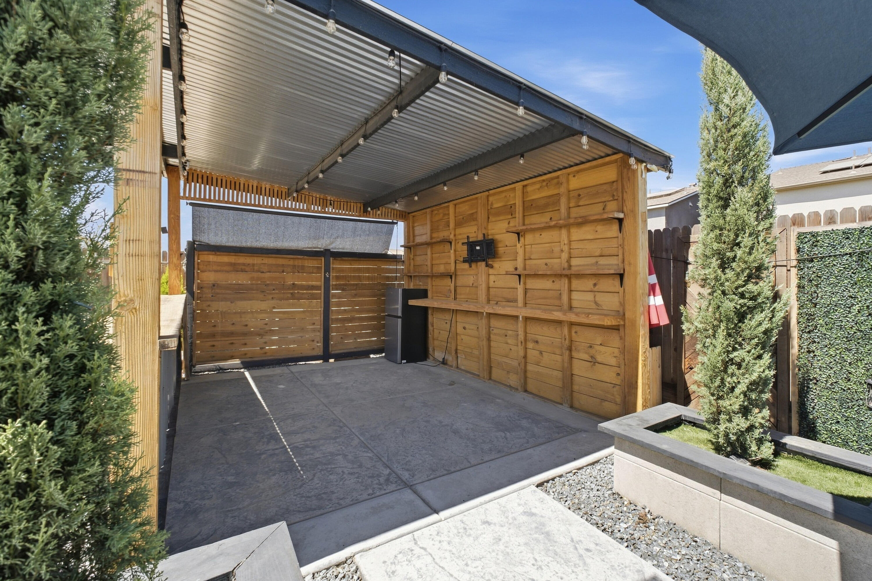 1040 E Reese Ave, Visalia, CA 93292