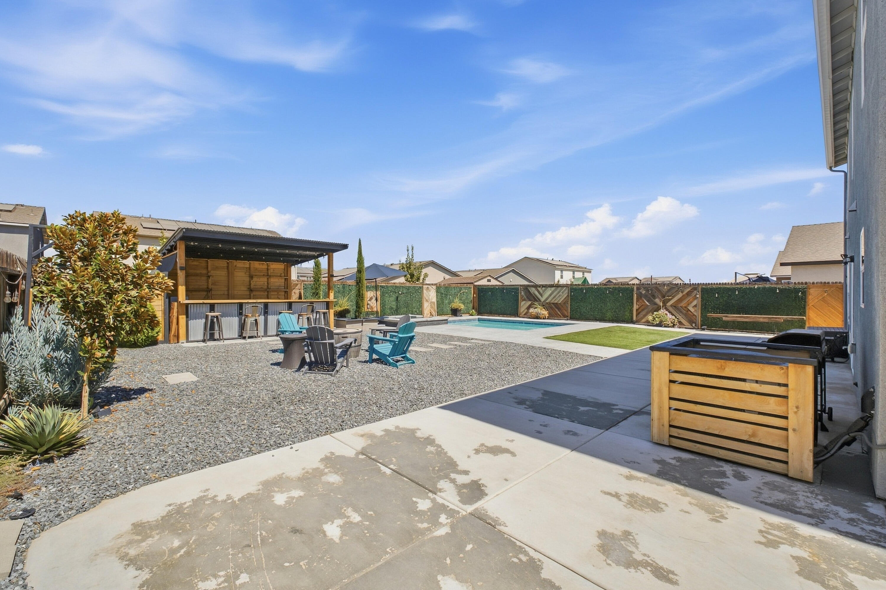 1040 E Reese Ave, Visalia, CA 93292