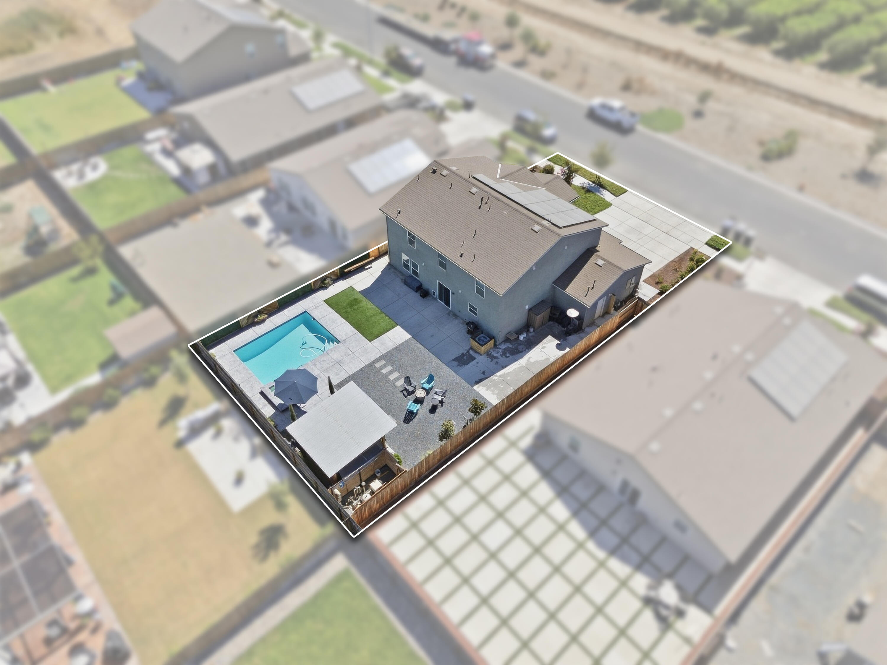 1040 E Reese Ave, Visalia, CA 93292