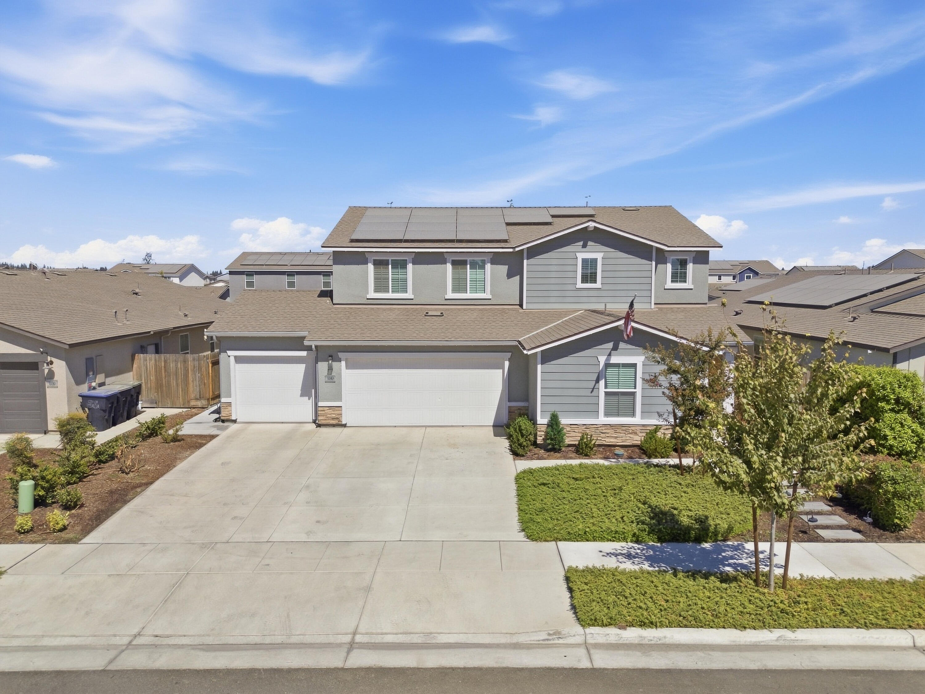 1040 E Reese Ave, Visalia, CA 93292