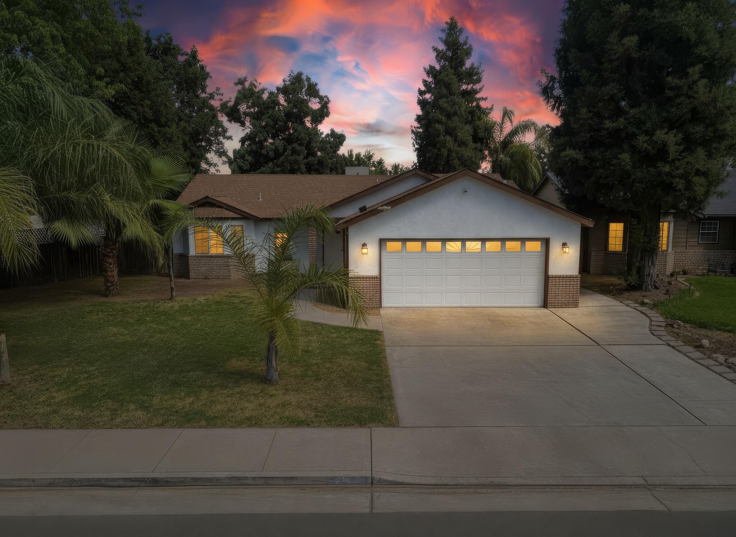 2384 Forest Ct, Porterville, CA 93257