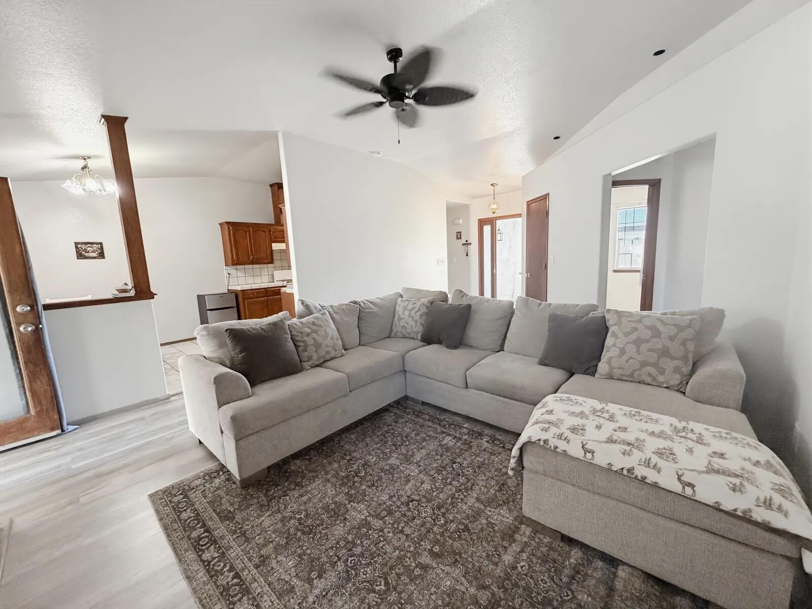 2384 Forest Ct, Porterville, CA 93257