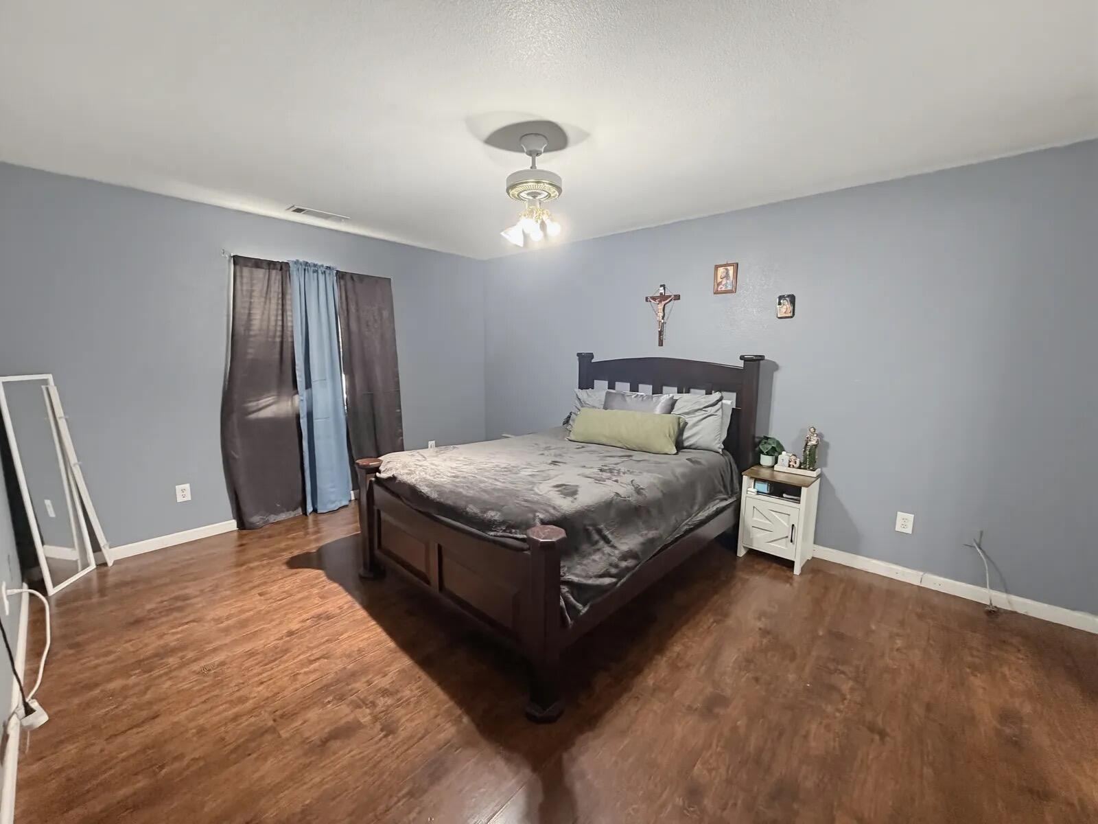 2384 Forest Ct, Porterville, CA 93257