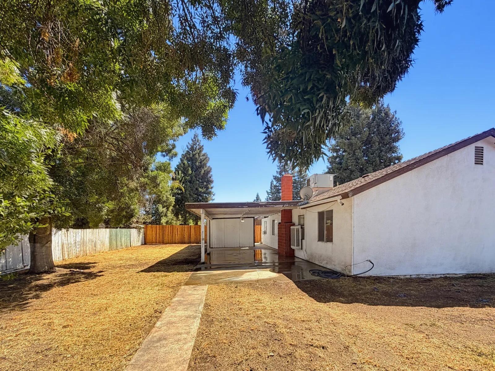2384 Forest Ct, Porterville, CA 93257