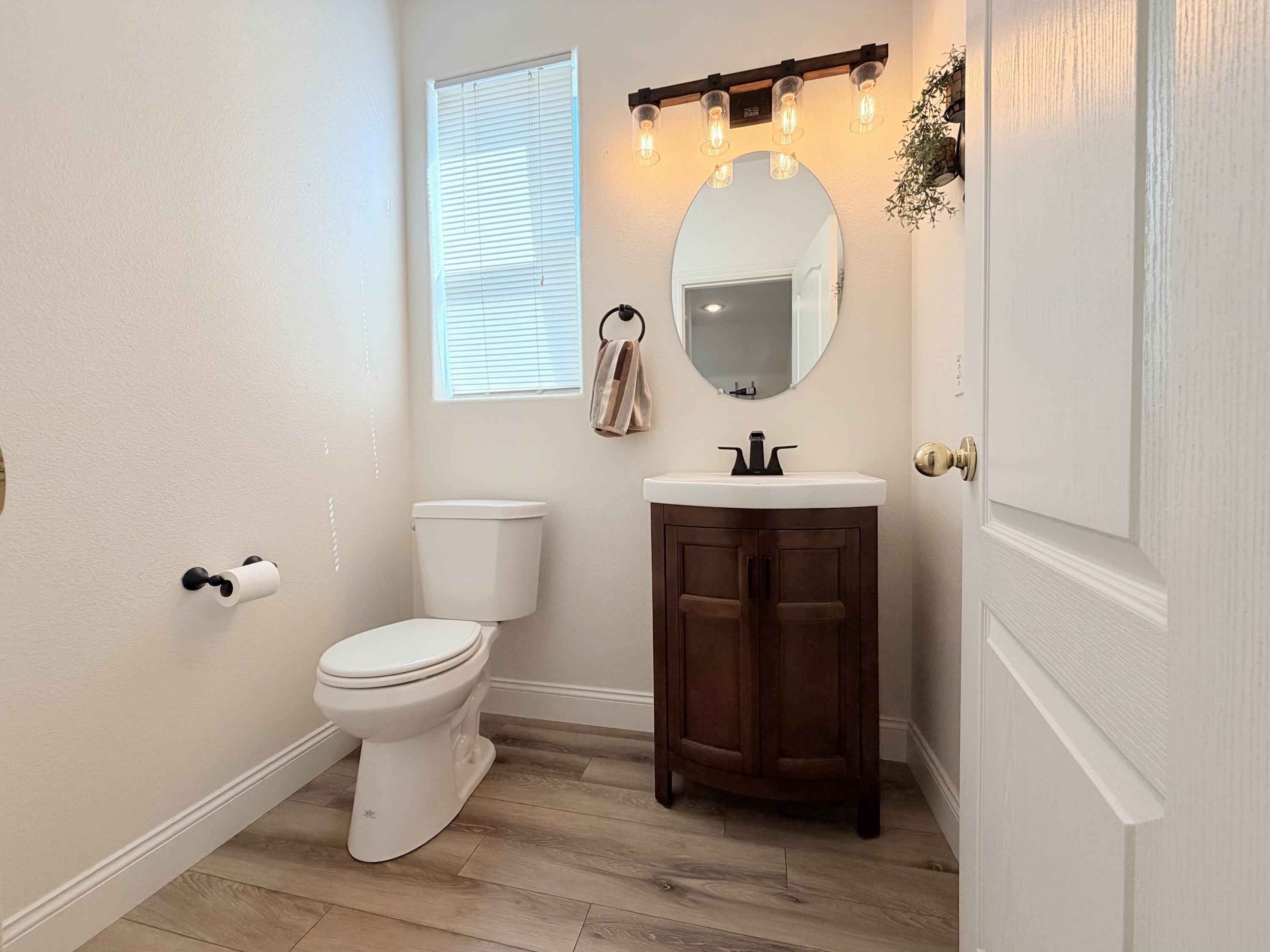 1083 N Wellington, Porterville, CA 93257
