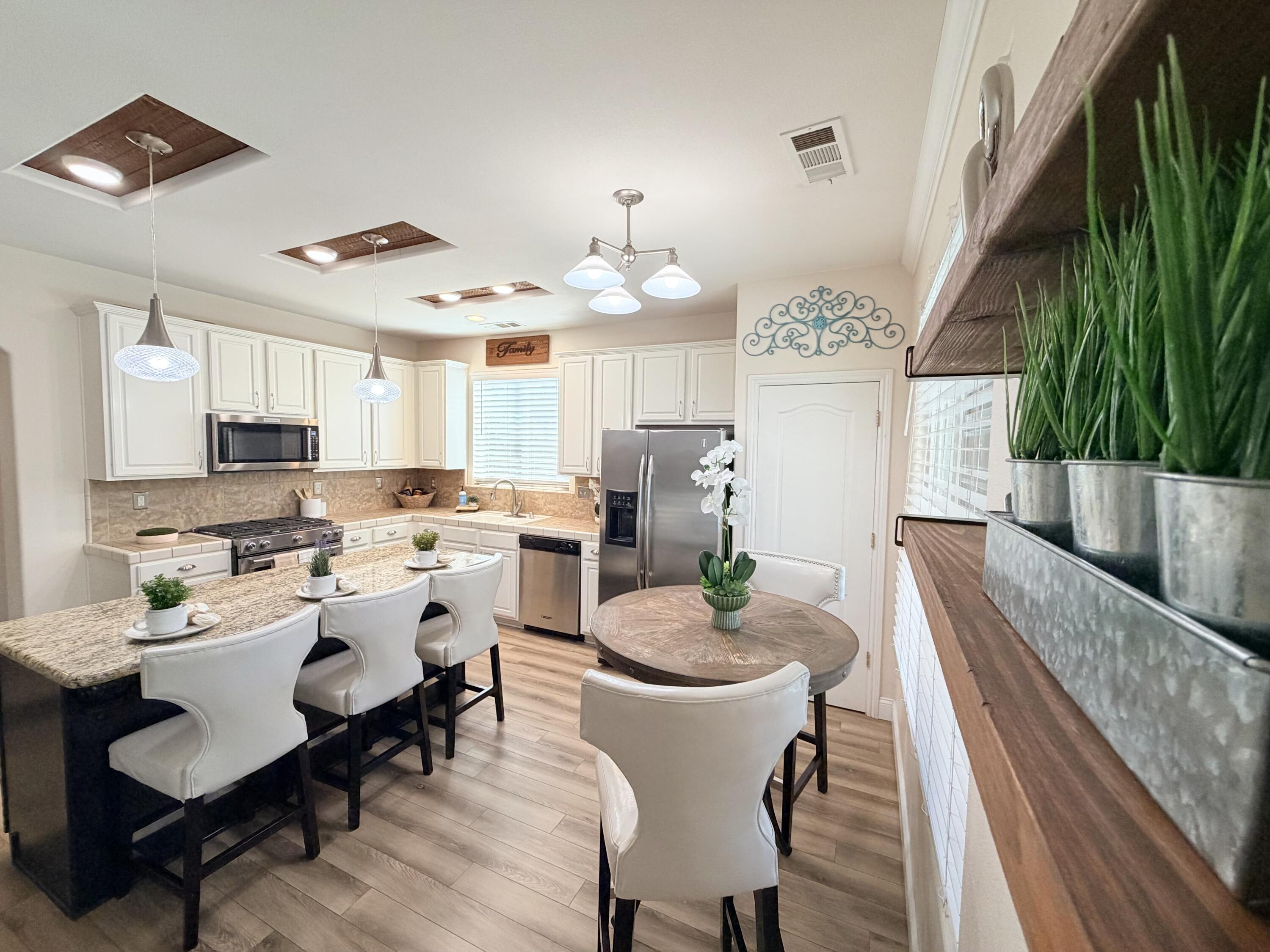 1083 N Wellington, Porterville, CA 93257