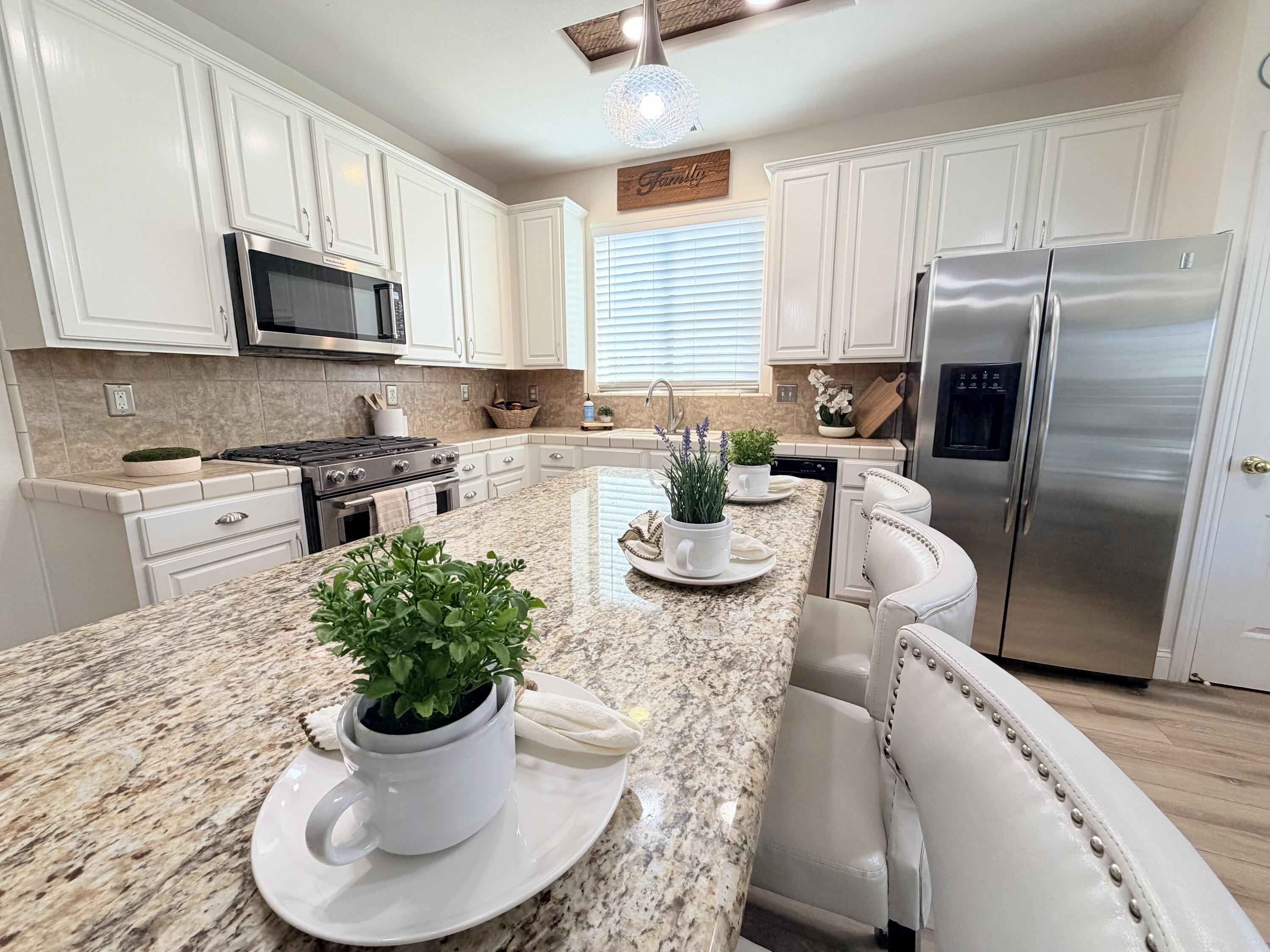 1083 N Wellington, Porterville, CA 93257
