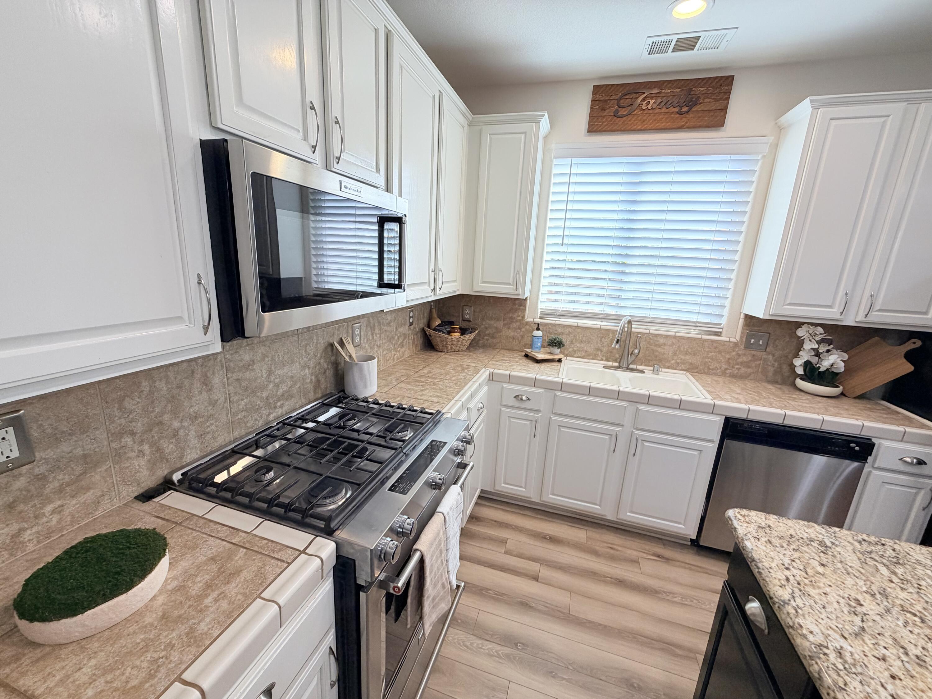 1083 N Wellington, Porterville, CA 93257