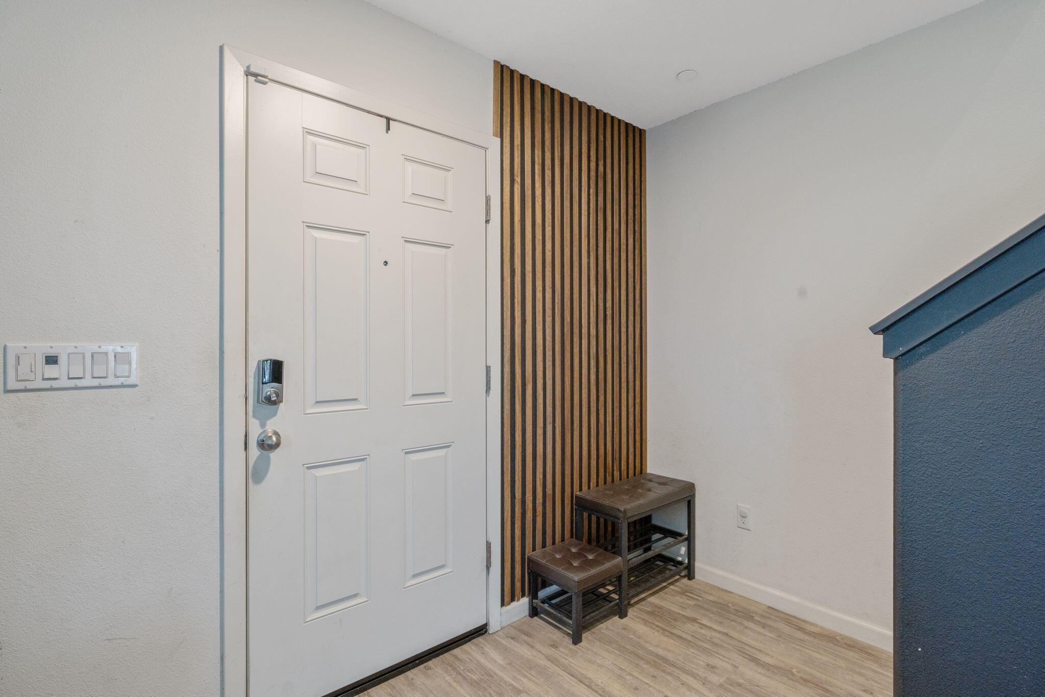 2943 N Clay Ct, Visalia, CA 93291