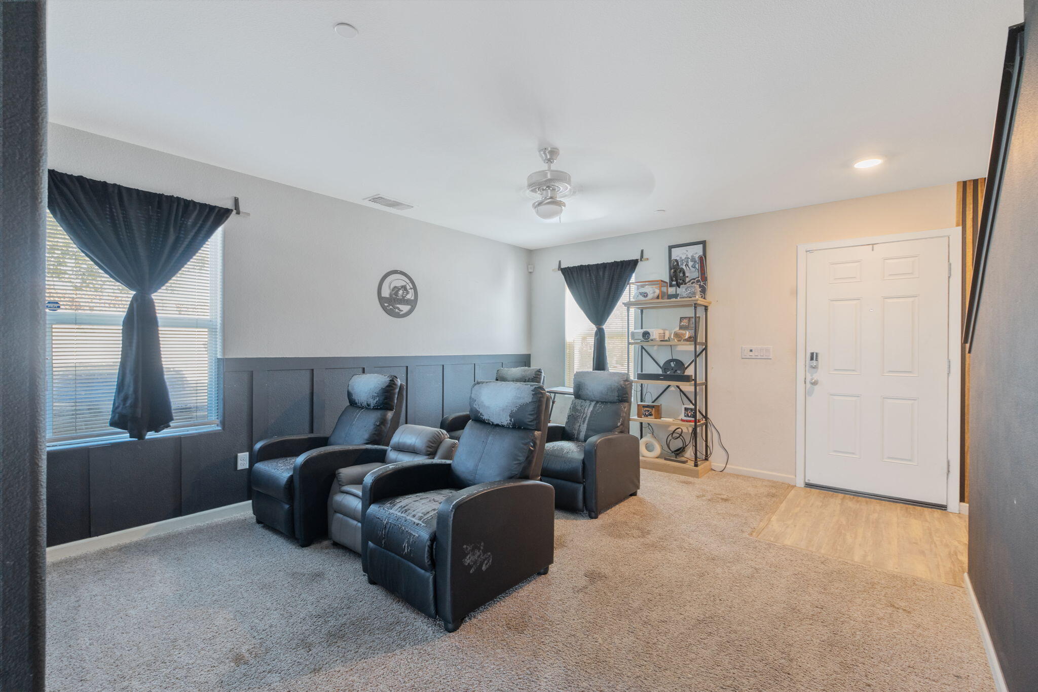 2943 N Clay Ct, Visalia, CA 93291