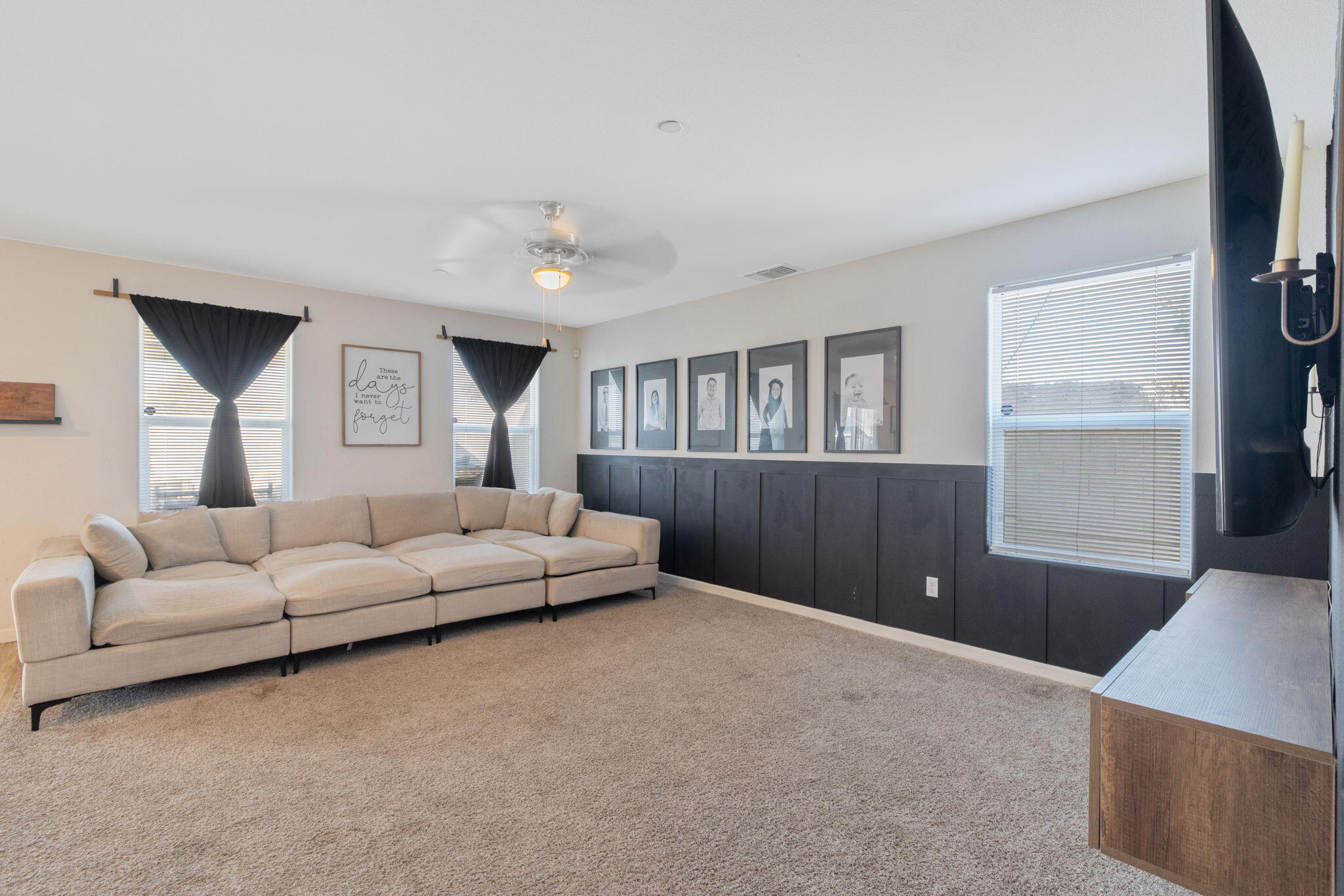 2943 N Clay Ct, Visalia, CA 93291