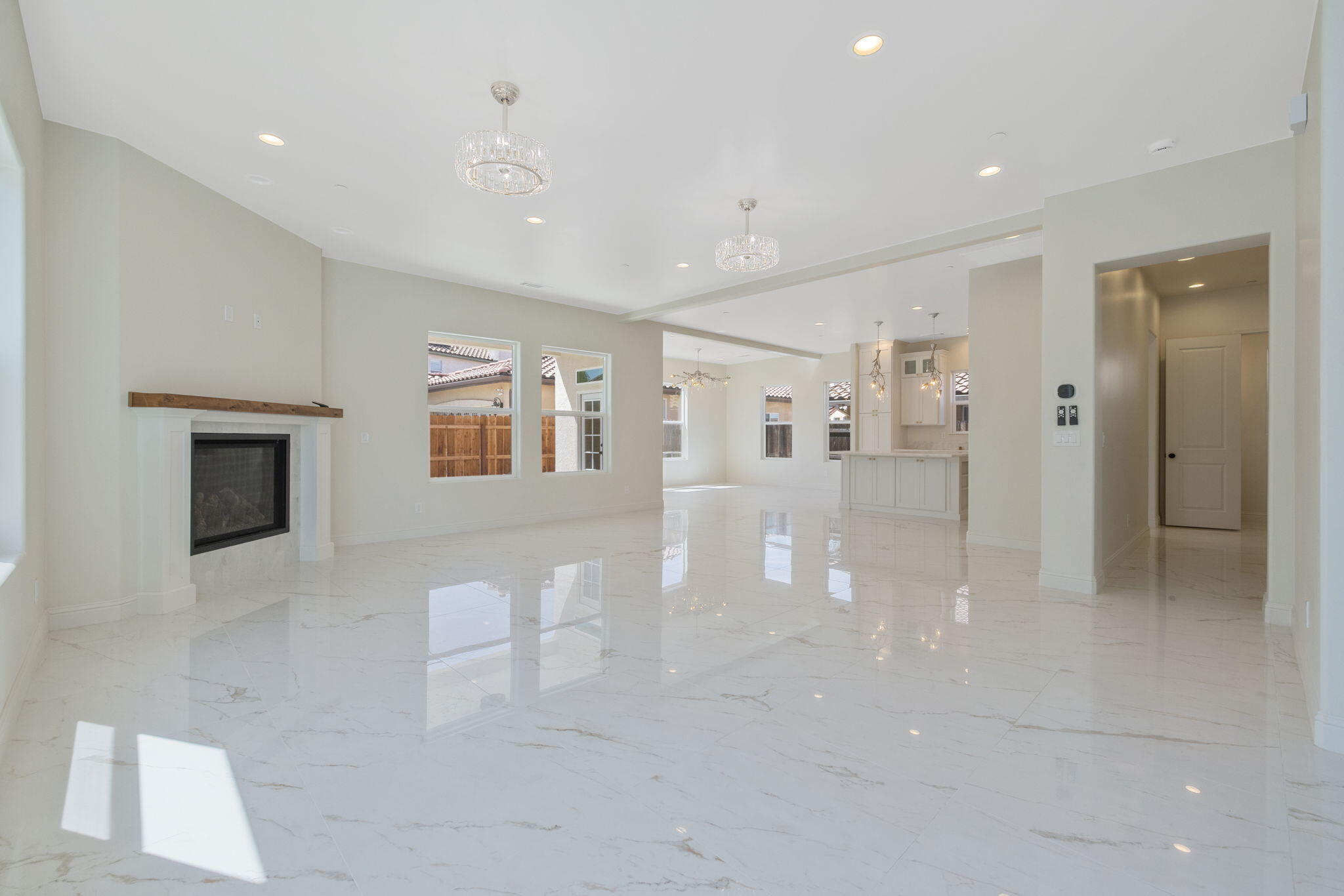 169 Lake Dr, Lemoore, CA 93245