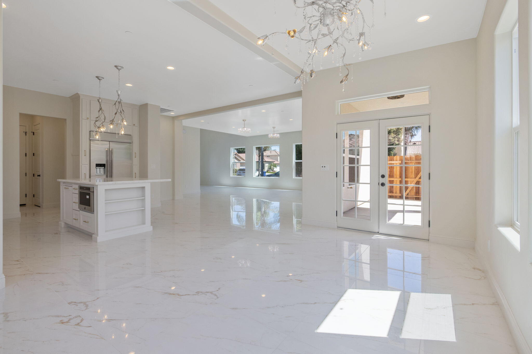 169 Lake Dr, Lemoore, CA 93245