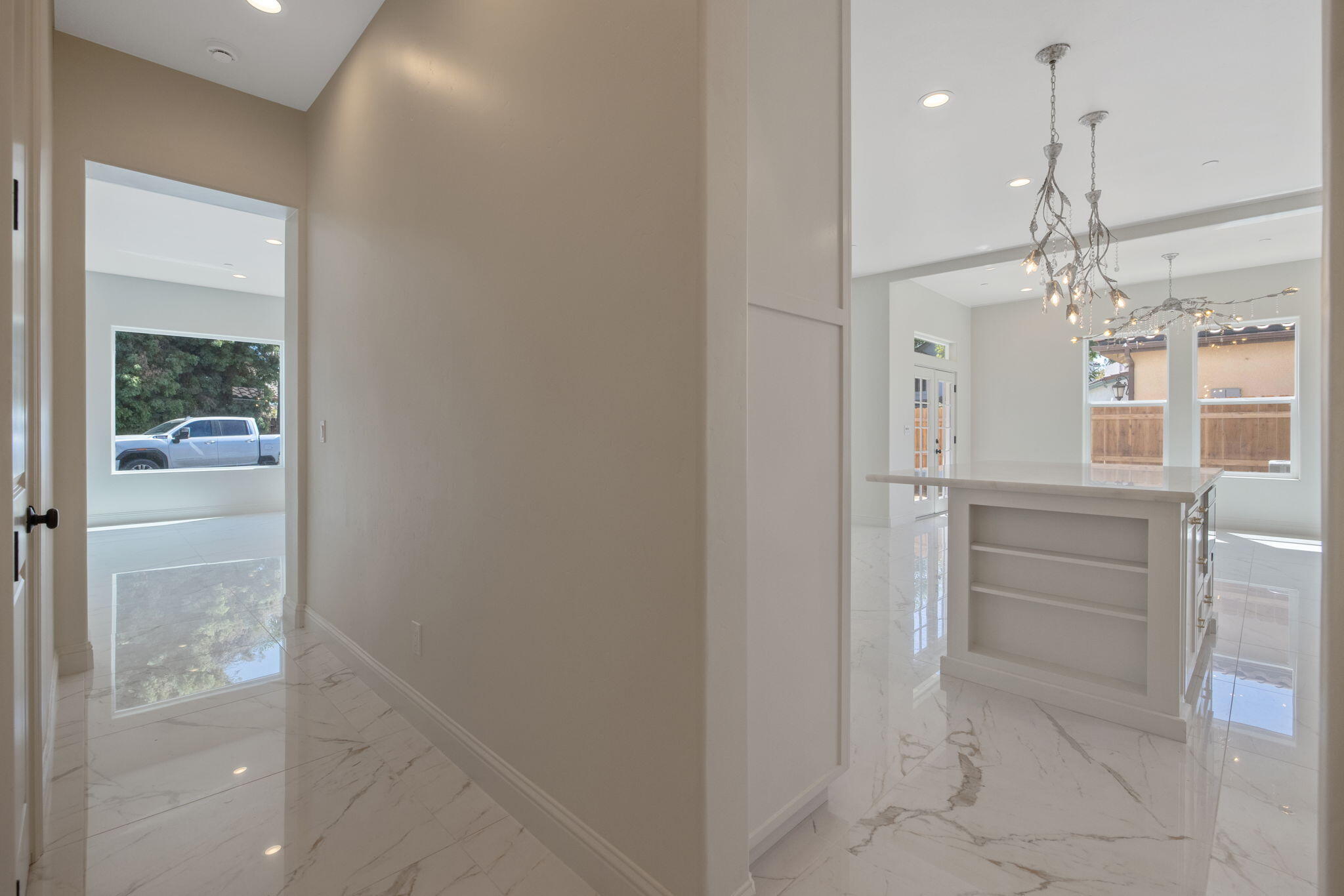 169 Lake Dr, Lemoore, CA 93245