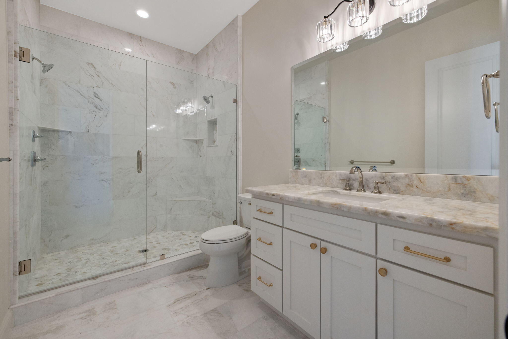 169 Lake Dr, Lemoore, CA 93245