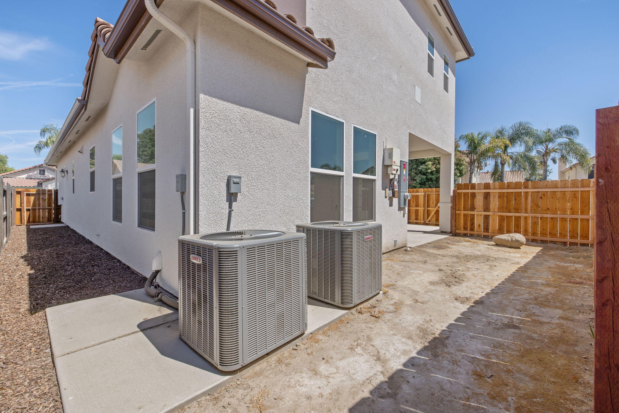 169 Lake Dr, Lemoore, CA 93245
