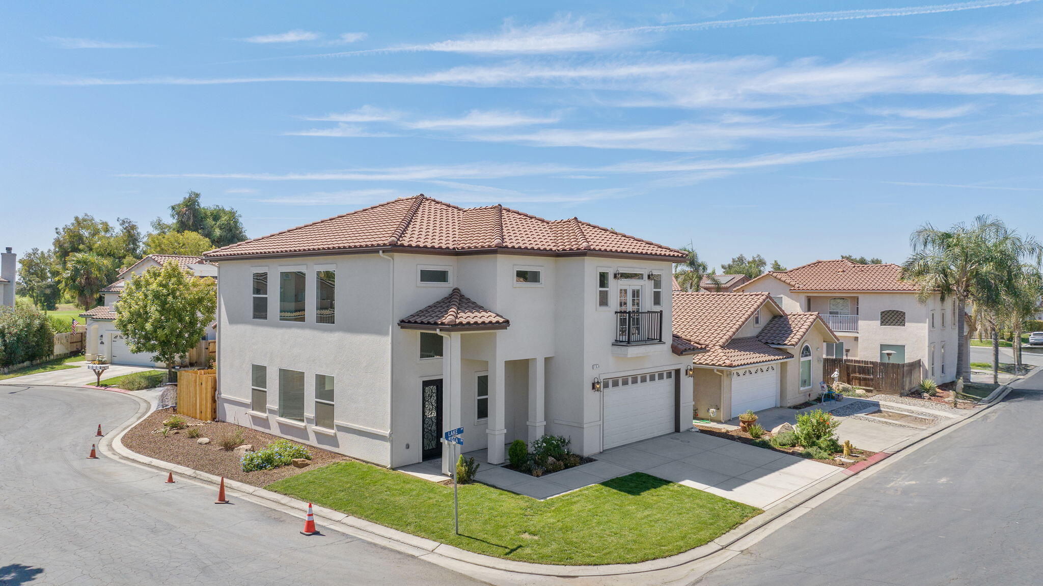 169 Lake Dr, Lemoore, CA 93245