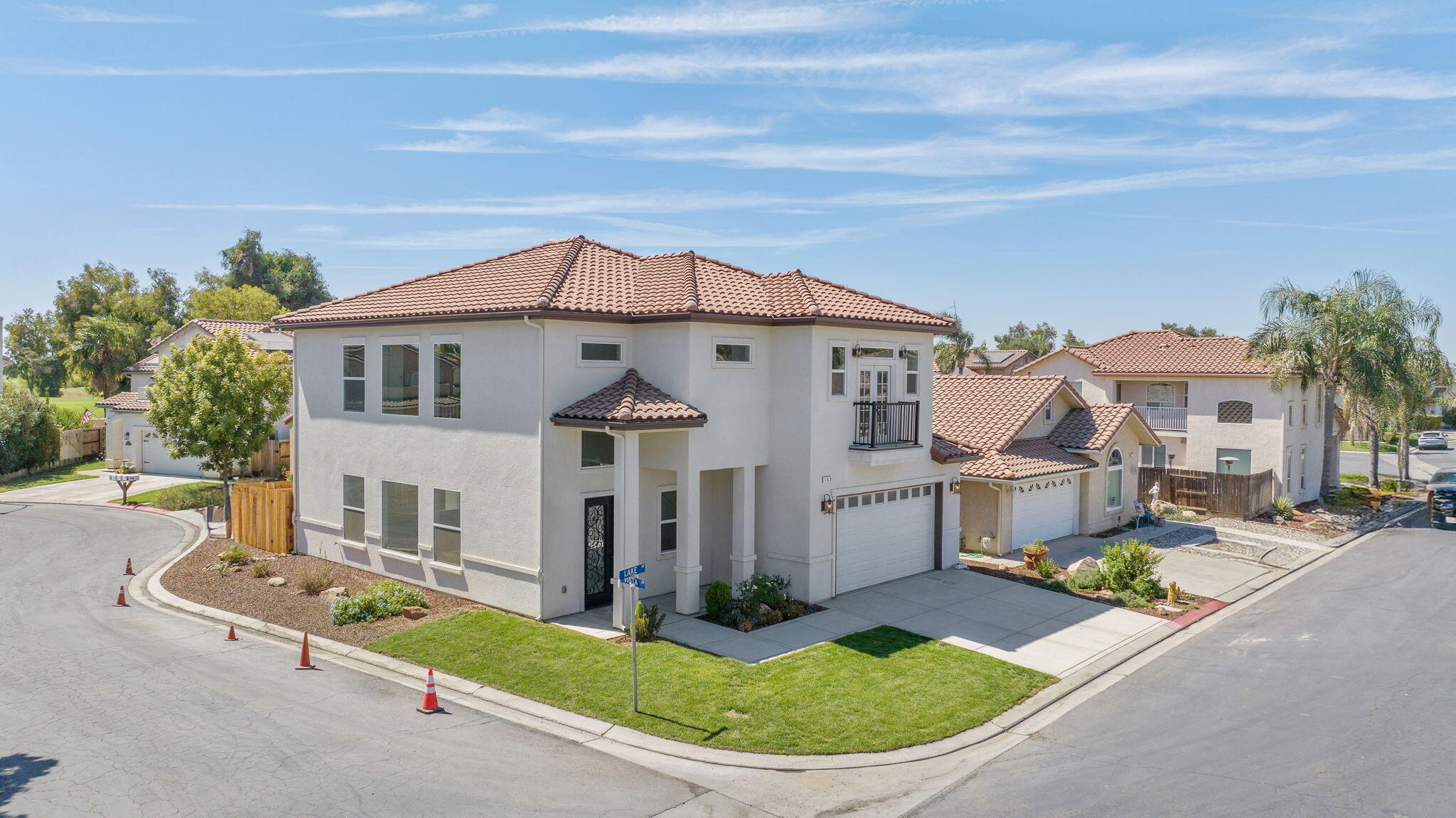 169 Lake Dr, Lemoore, CA 93245