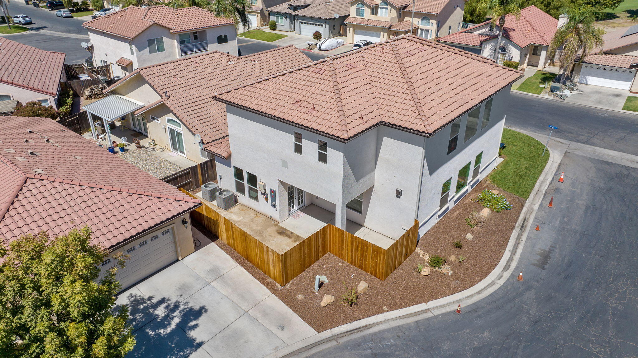 169 Lake Dr, Lemoore, CA 93245