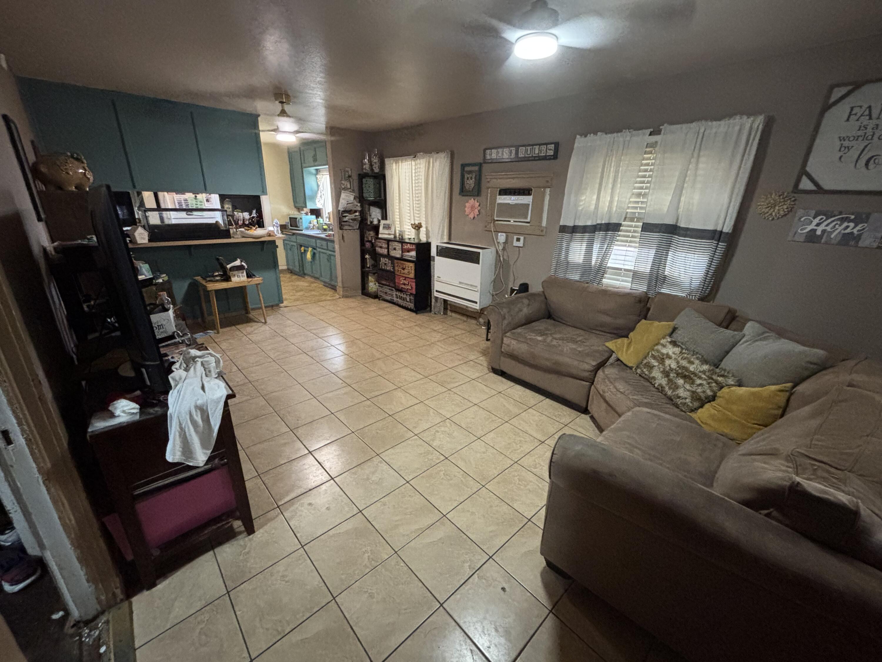 561 N 2nd St, Porterville, CA 93257