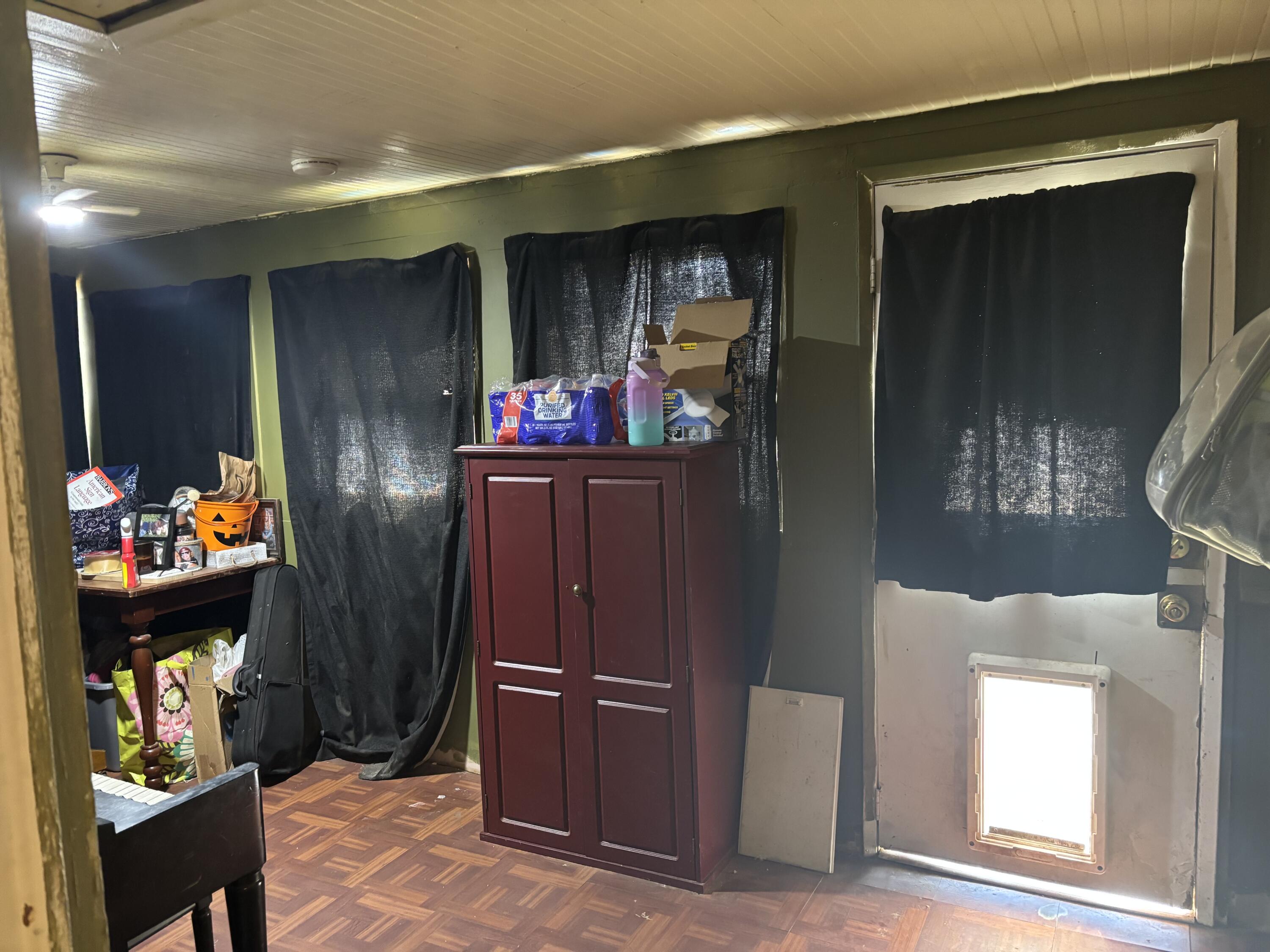 561 N 2nd St, Porterville, CA 93257