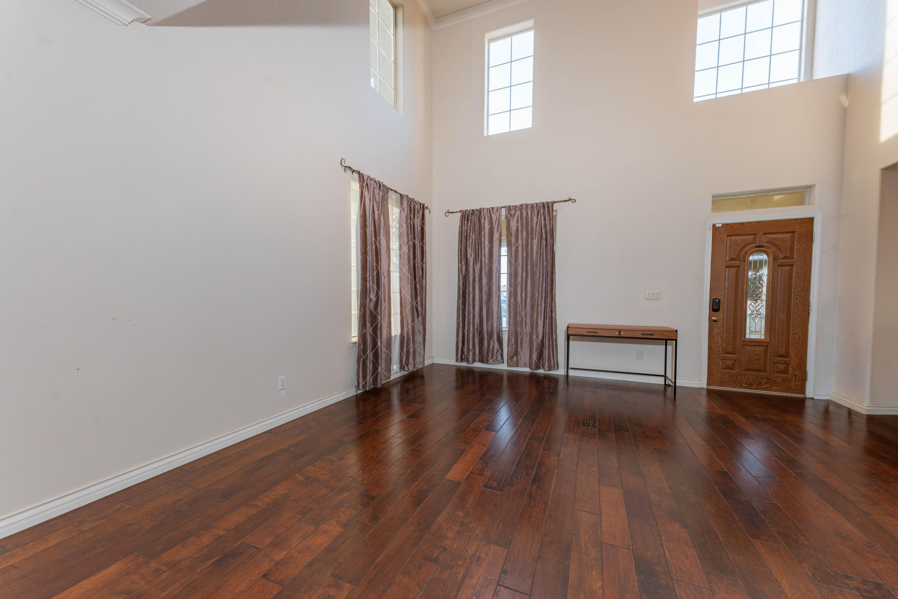 2059 W Cheryll Ct, Porterville, CA 93257