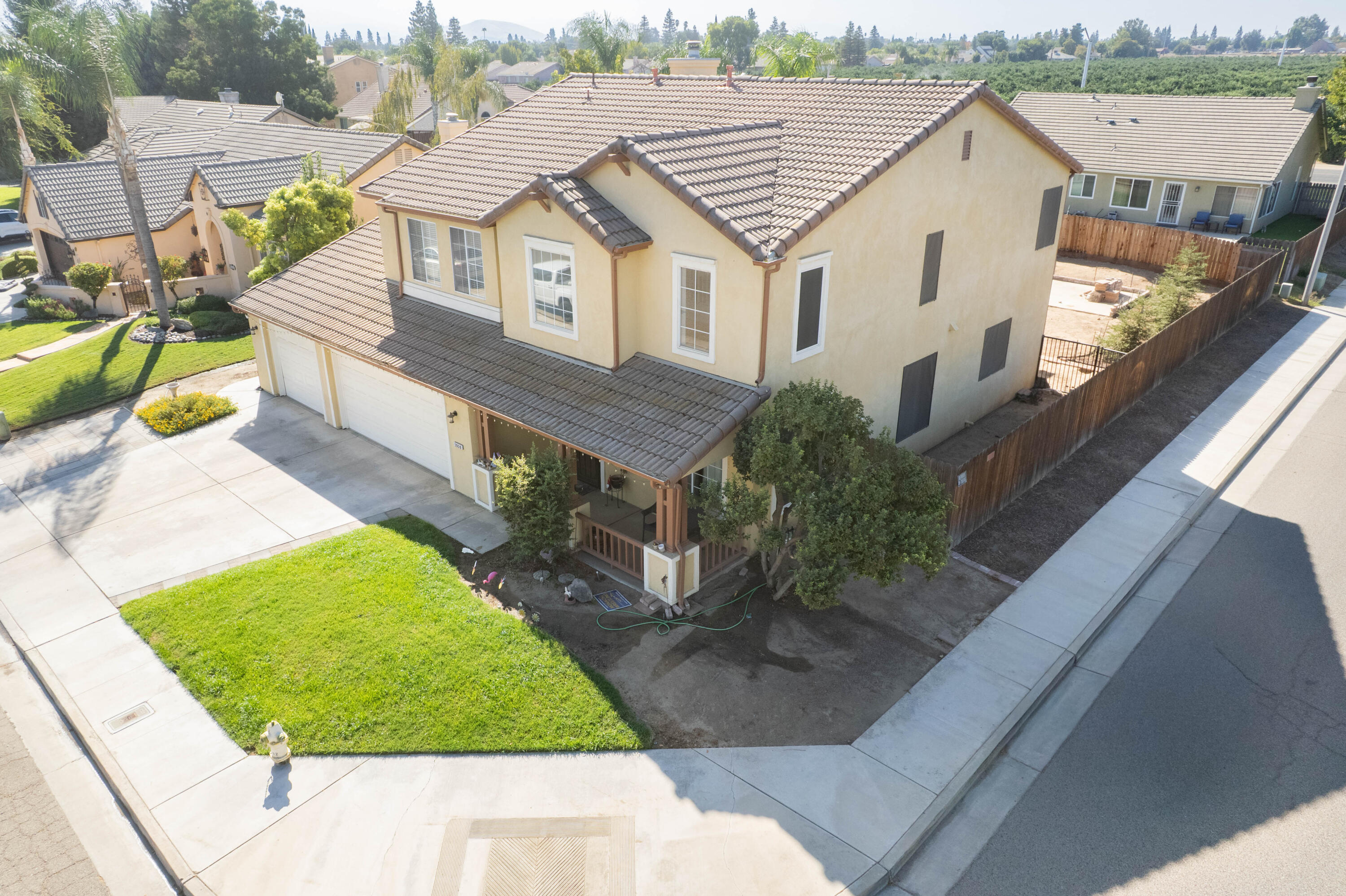 2059 W Cheryll Ct, Porterville, CA 93257