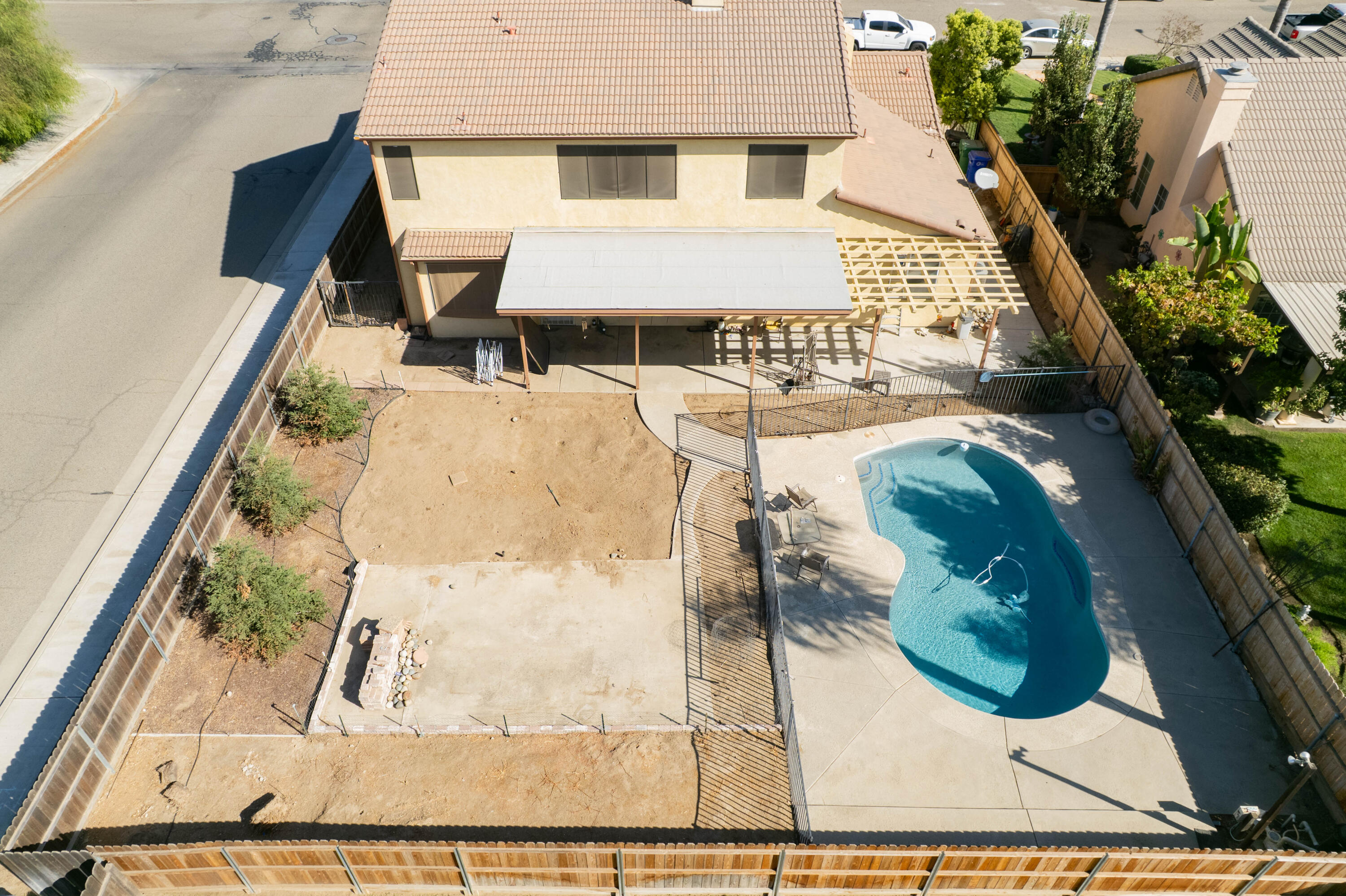 2059 W Cheryll Ct, Porterville, CA 93257