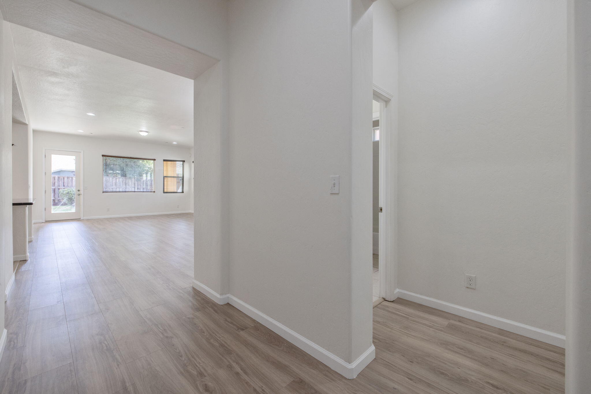3125 W Stewart Ave, Visalia, CA 93291
