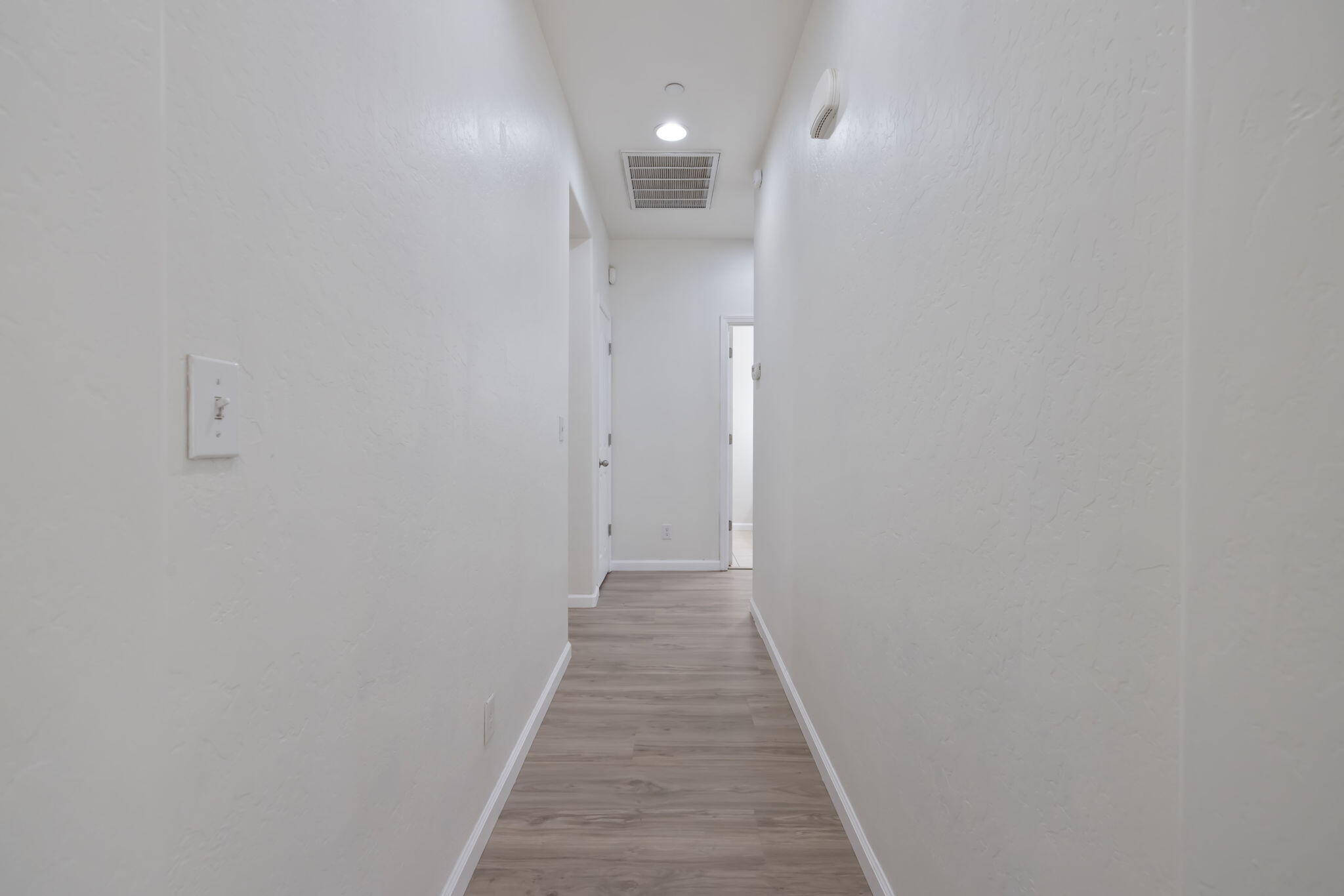 3125 W Stewart Ave, Visalia, CA 93291