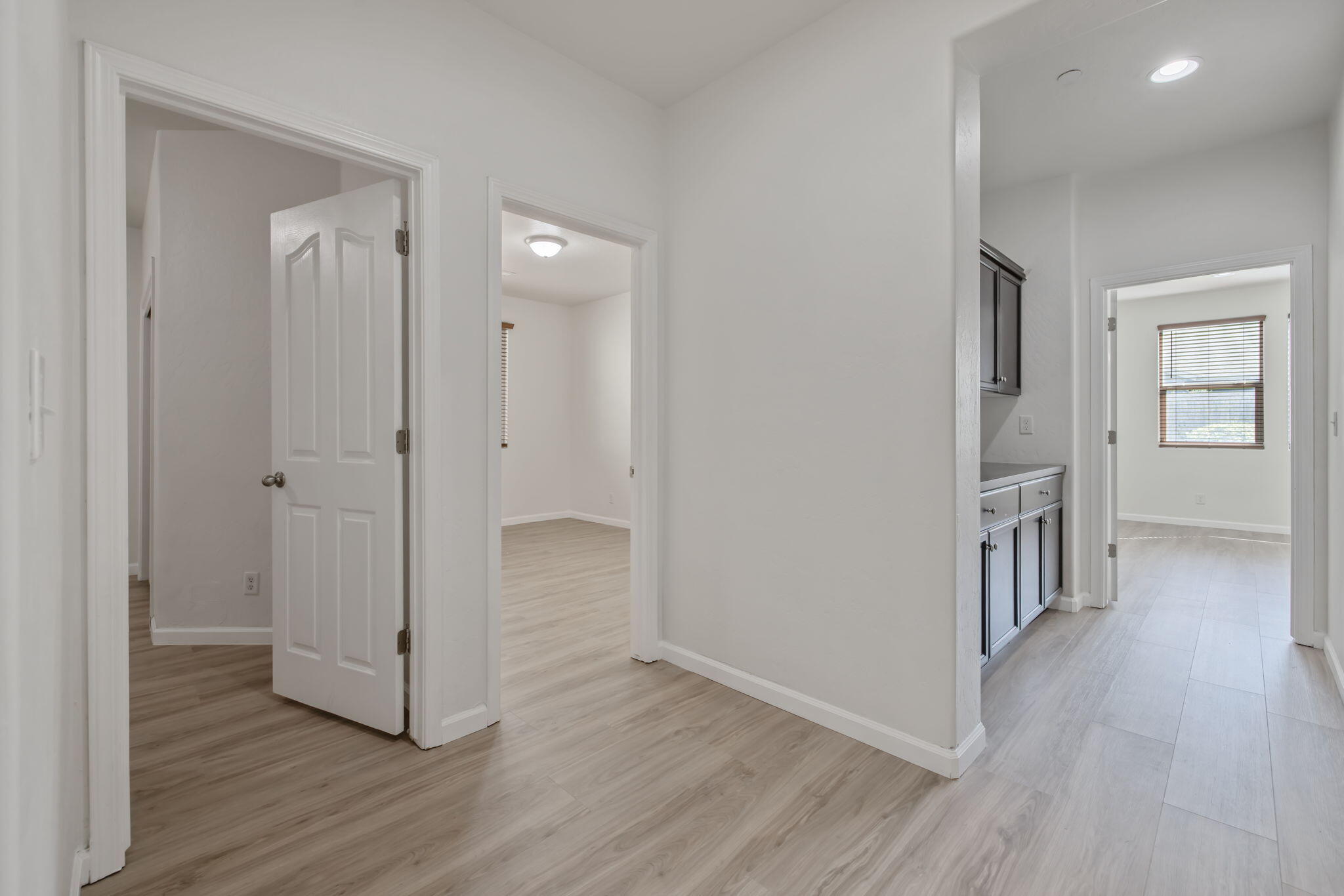 3125 W Stewart Ave, Visalia, CA 93291
