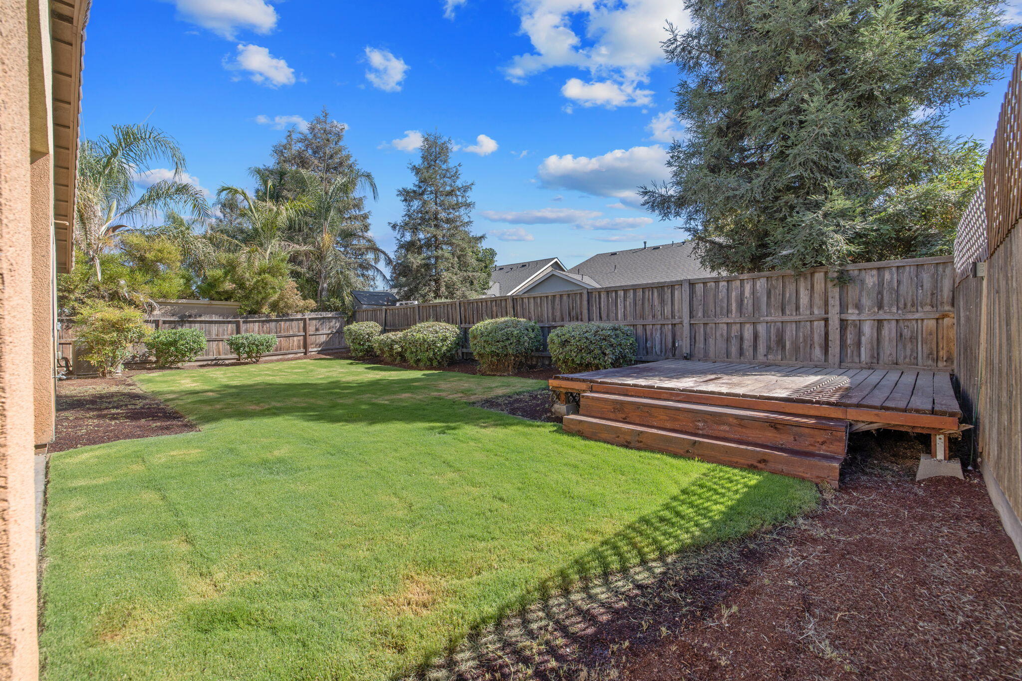 3125 W Stewart Ave, Visalia, CA 93291