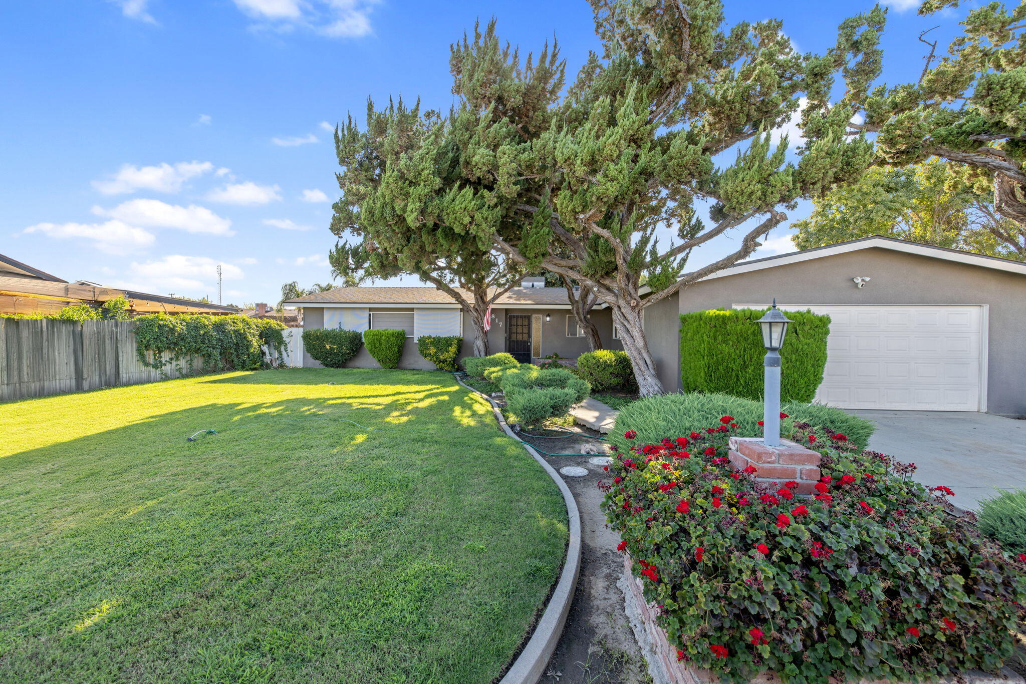 817 N Arbor, Tulare, CA 93274