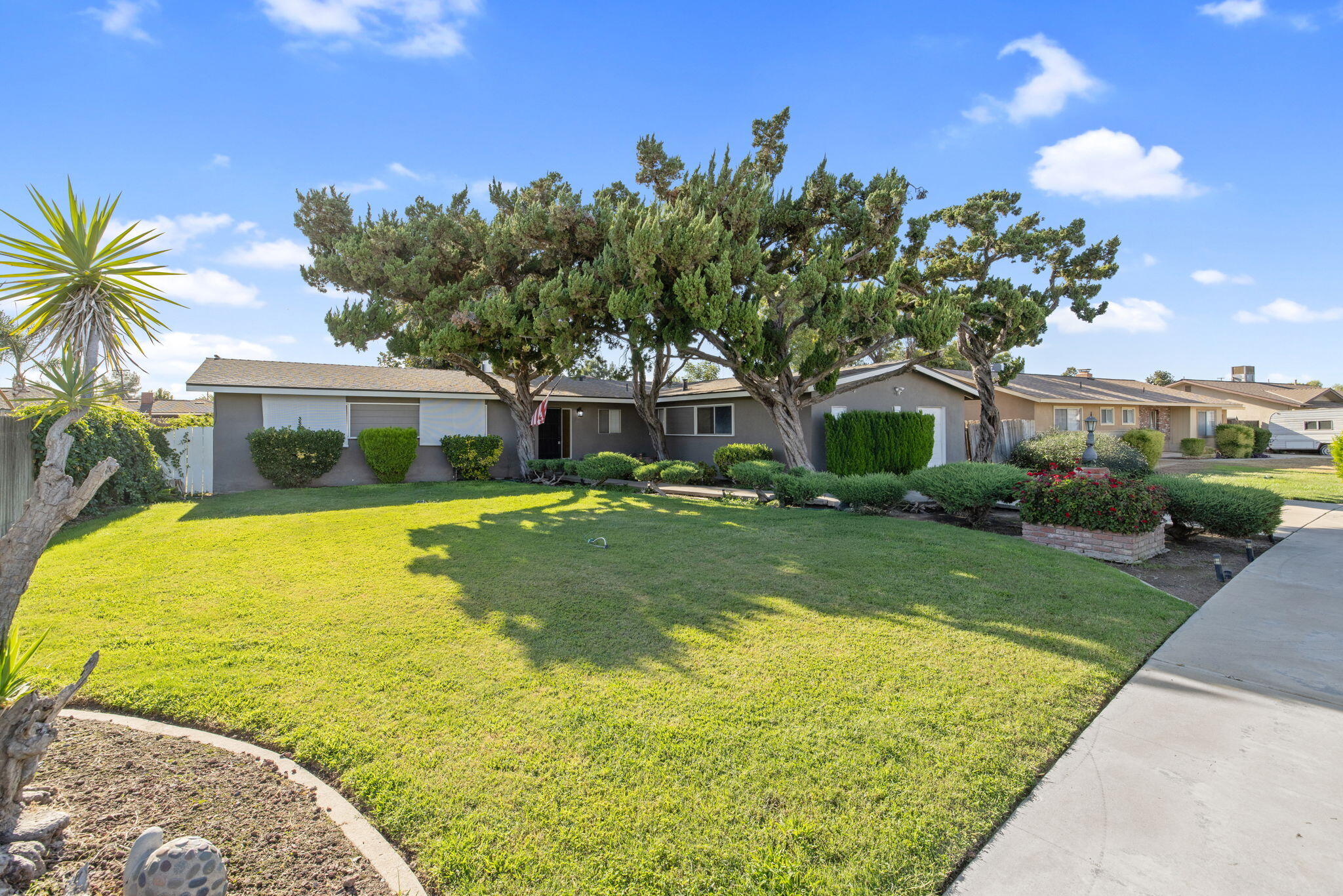 817 N Arbor, Tulare, CA 93274